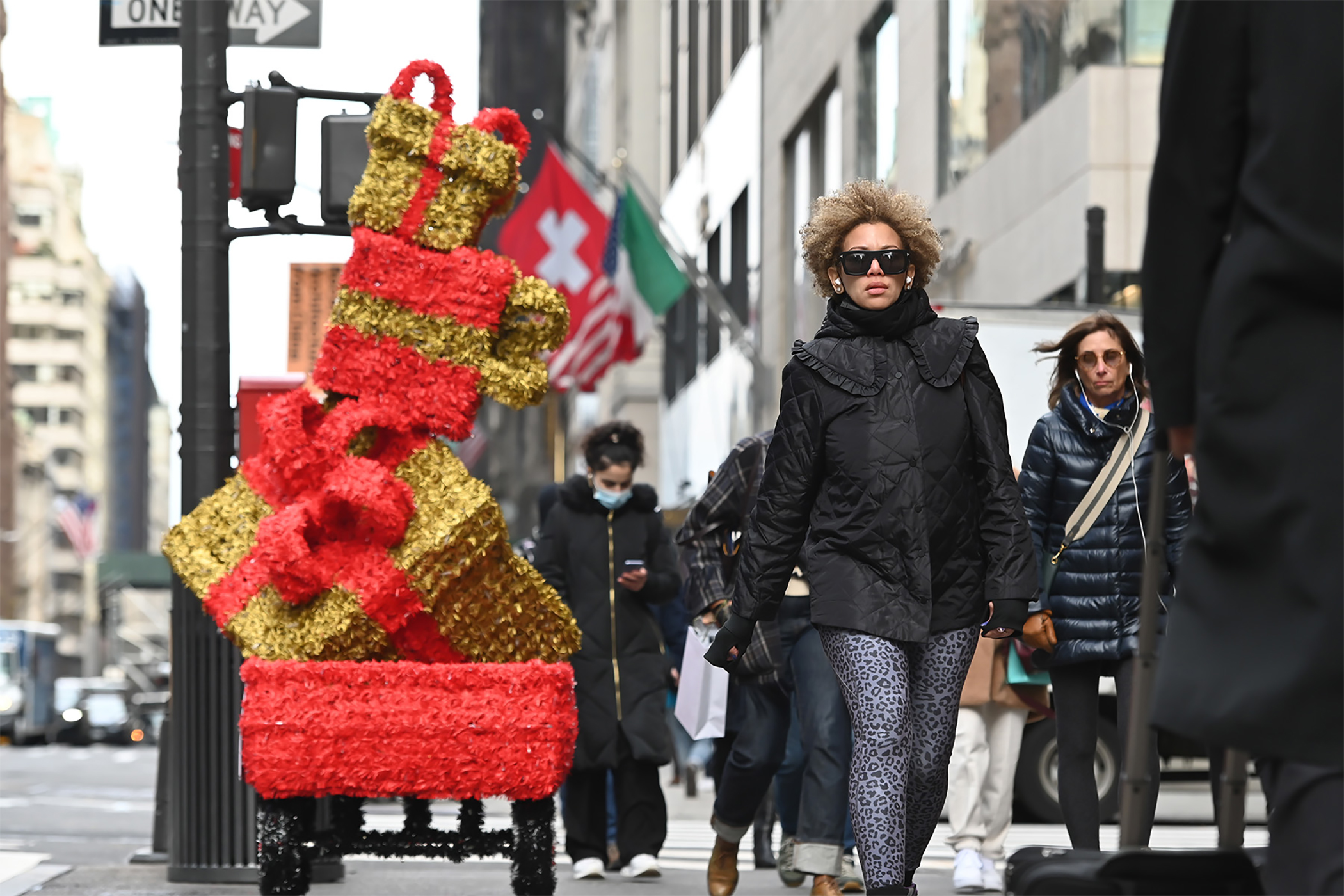 Holiday Shopping Season Could Set Records With Forecasts of Pent-Up Demand 1