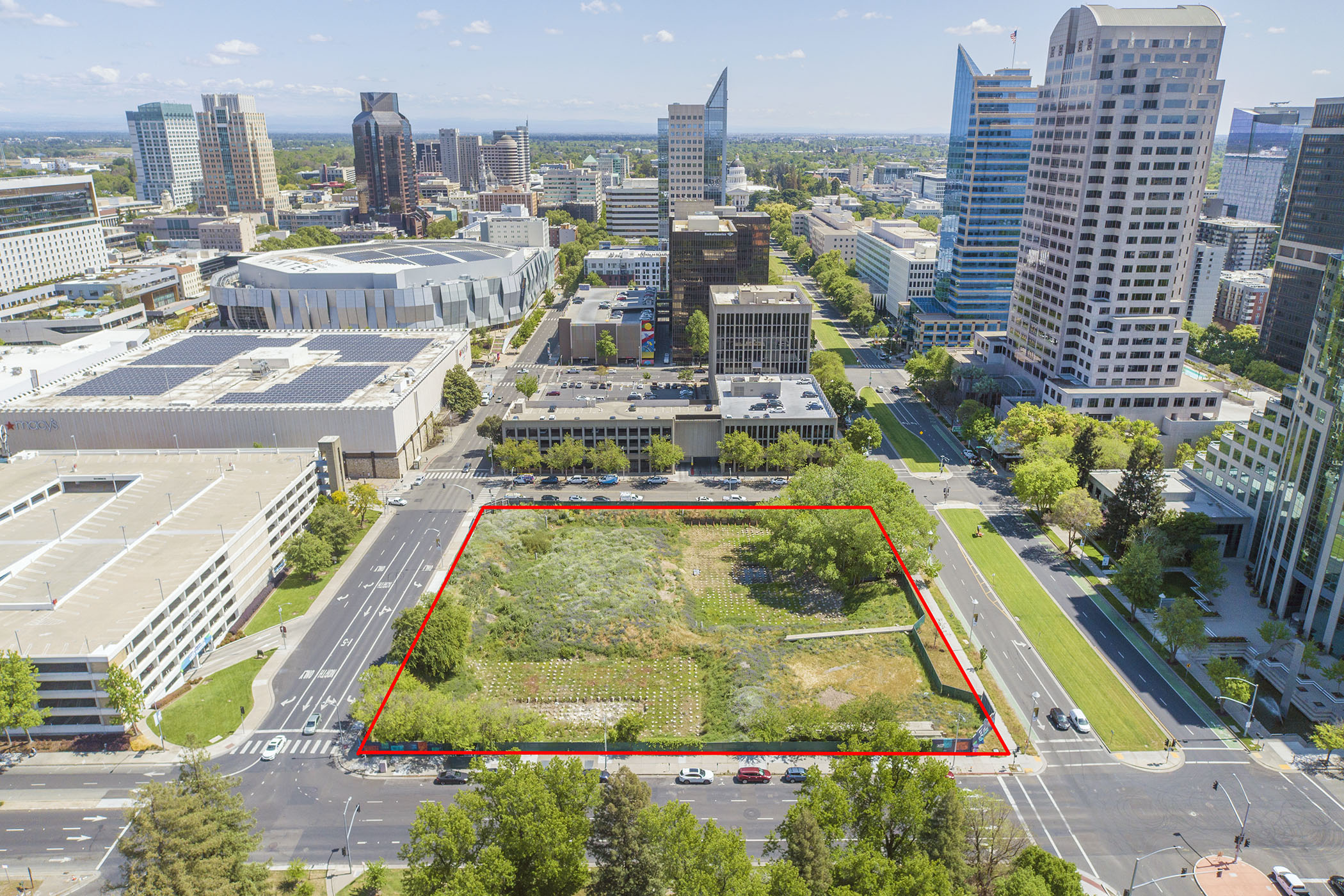 The land parcel known as 301 Capitol Mall sold to the Shingle Springs Band of Miwok Indians. (CoStar)
