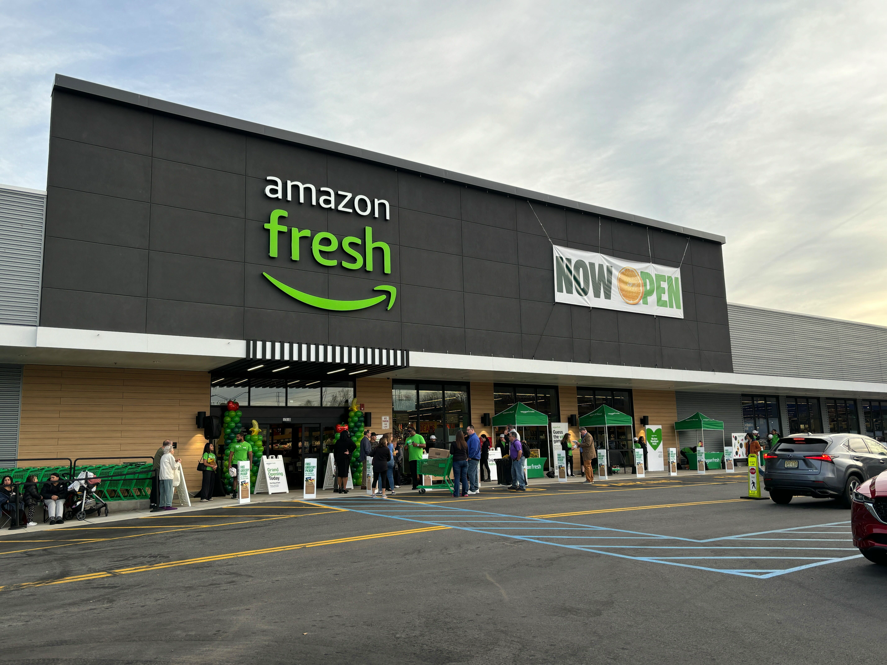 The Amazon Fresh in Woodland Park, New Jersey, is one of four of the chain's stores that opened in November. (Amazon) 