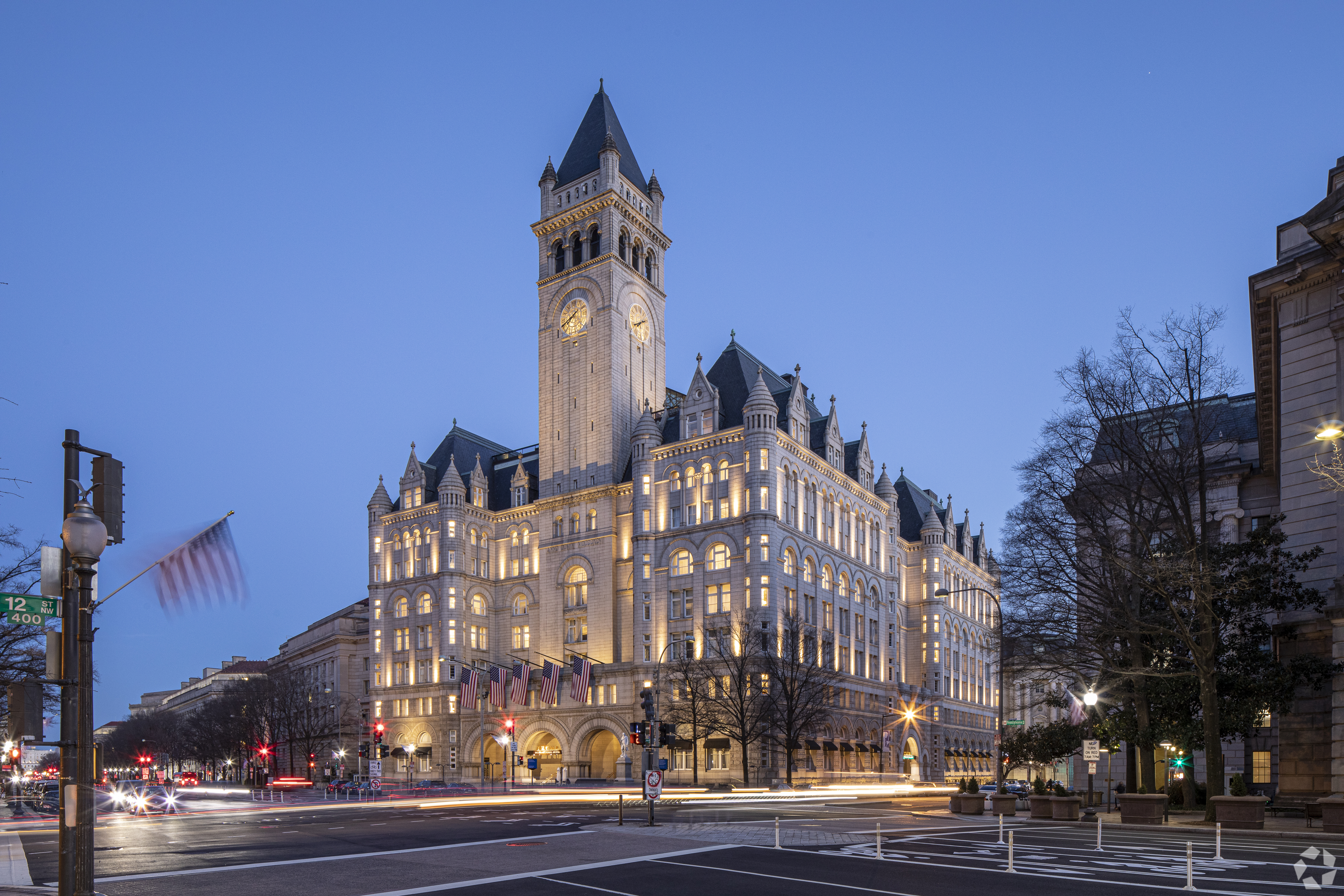 The Waldorf Astoria hotel in Washington, D.C., sold in a foreclosure sale. (CoStar)