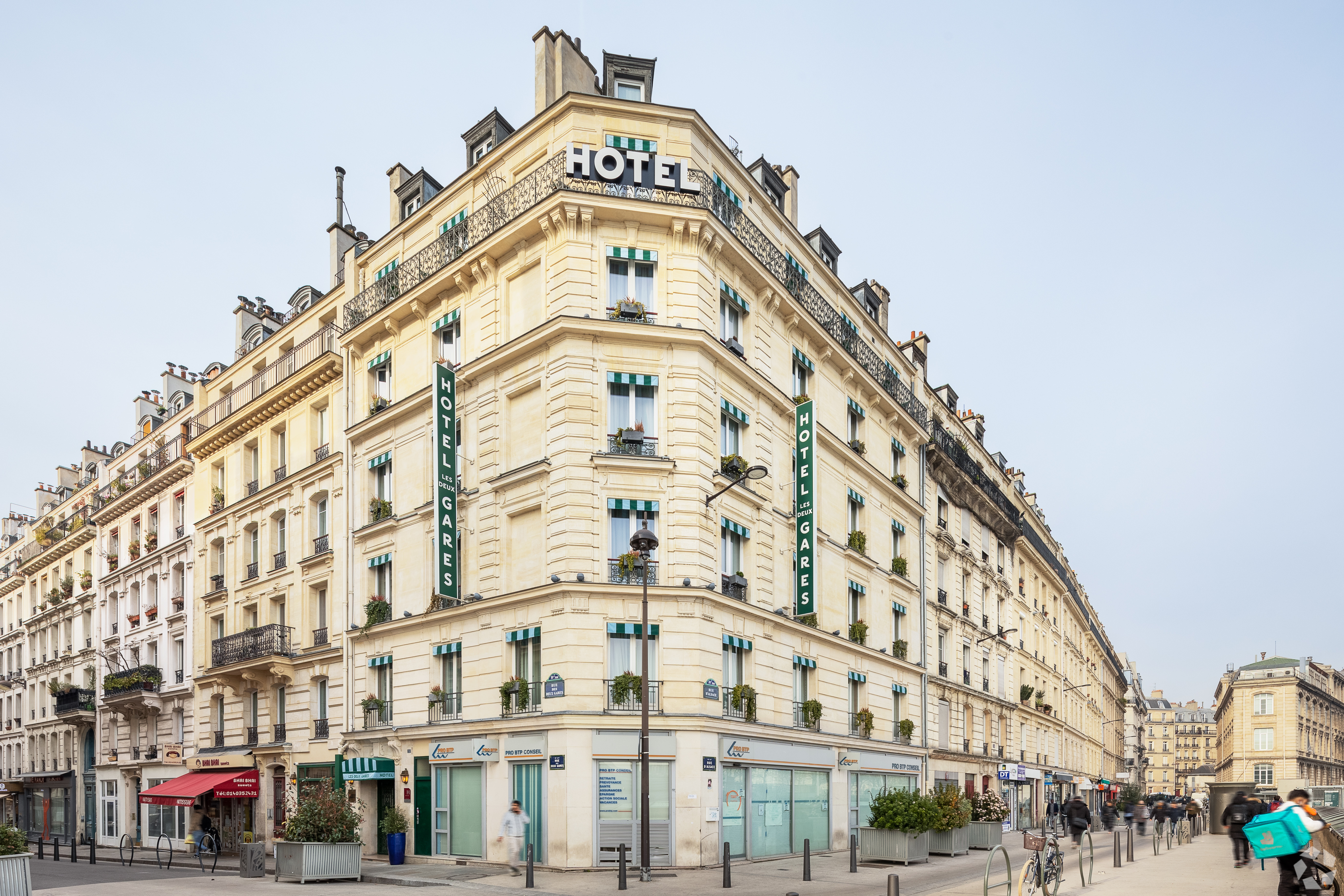 Adrien Gloaguen of Touriste Hotels, which includes the 40-room Hotel Les Deux Gares in Paris, believes the new French hotel ratings system has removed many obsolete criteria, even if it allows hoteliers to gain extra stars with no upgrades to room size. (CoStar)