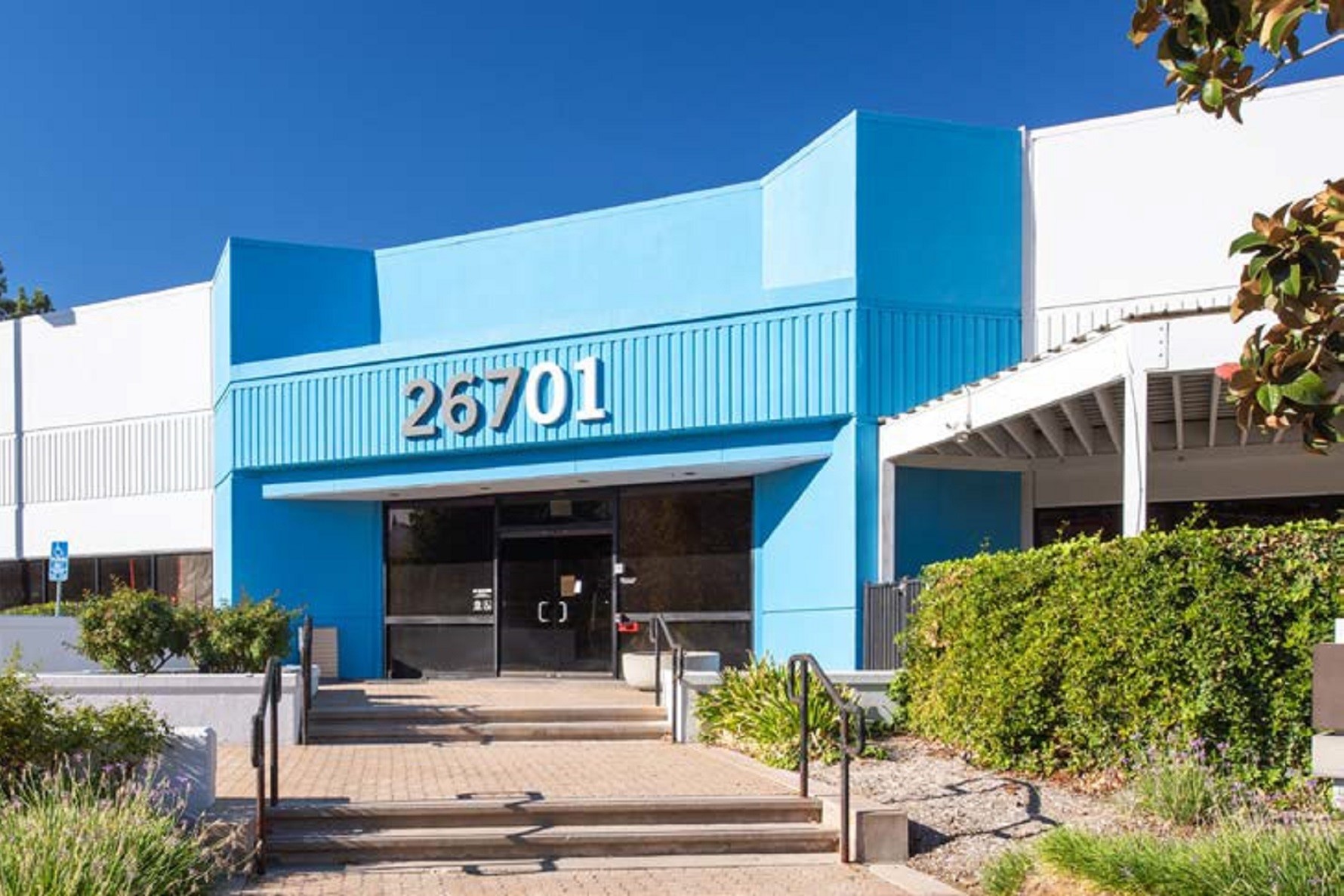 A pair of buildings at 26701 and 26707 Agoura Road in Calabasas, California, are being marketed for sublease. (CoStar)