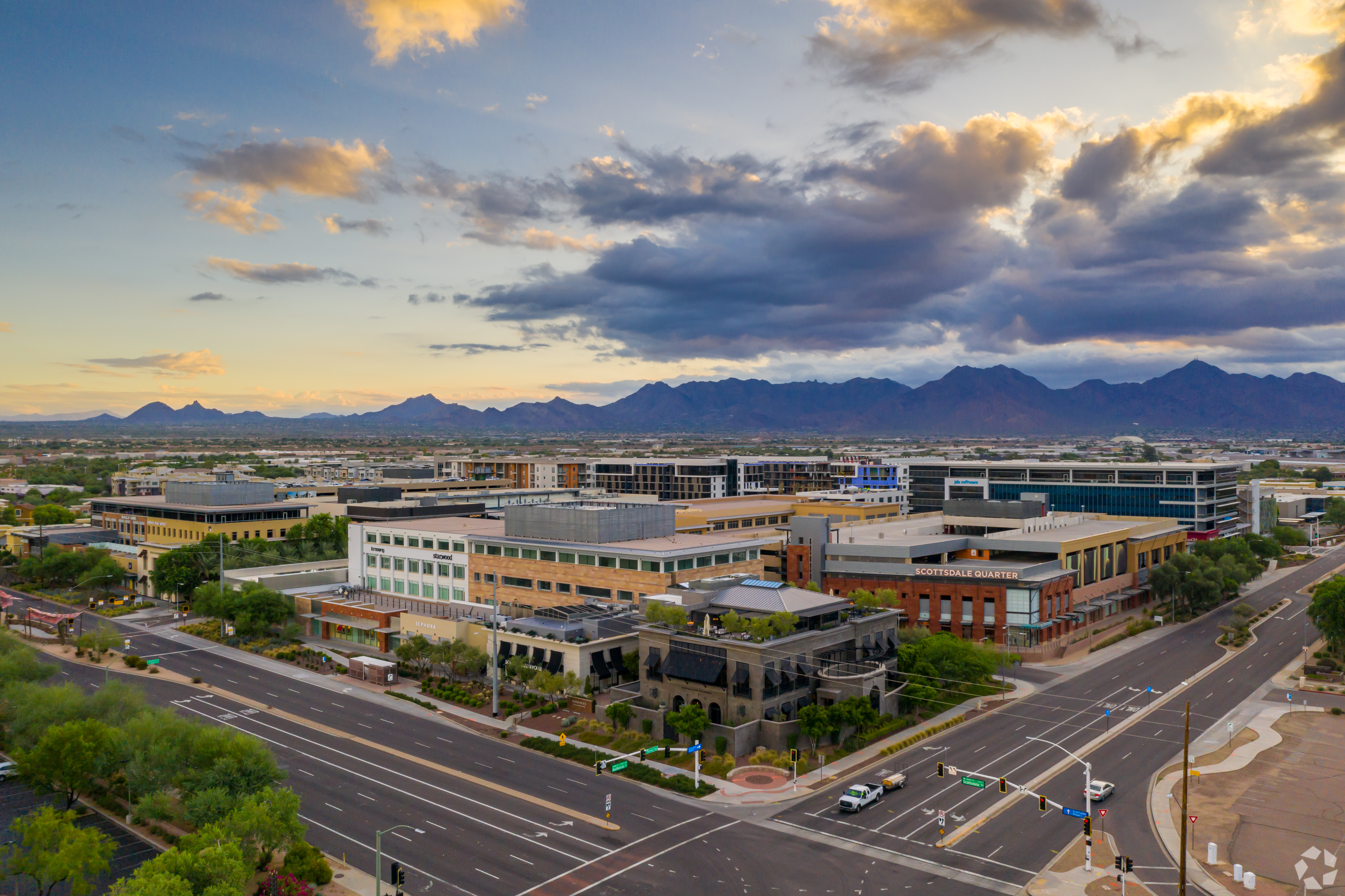 Scottsdale Quarter includes a shopping center, office space and 600 residential units. (CoStar)