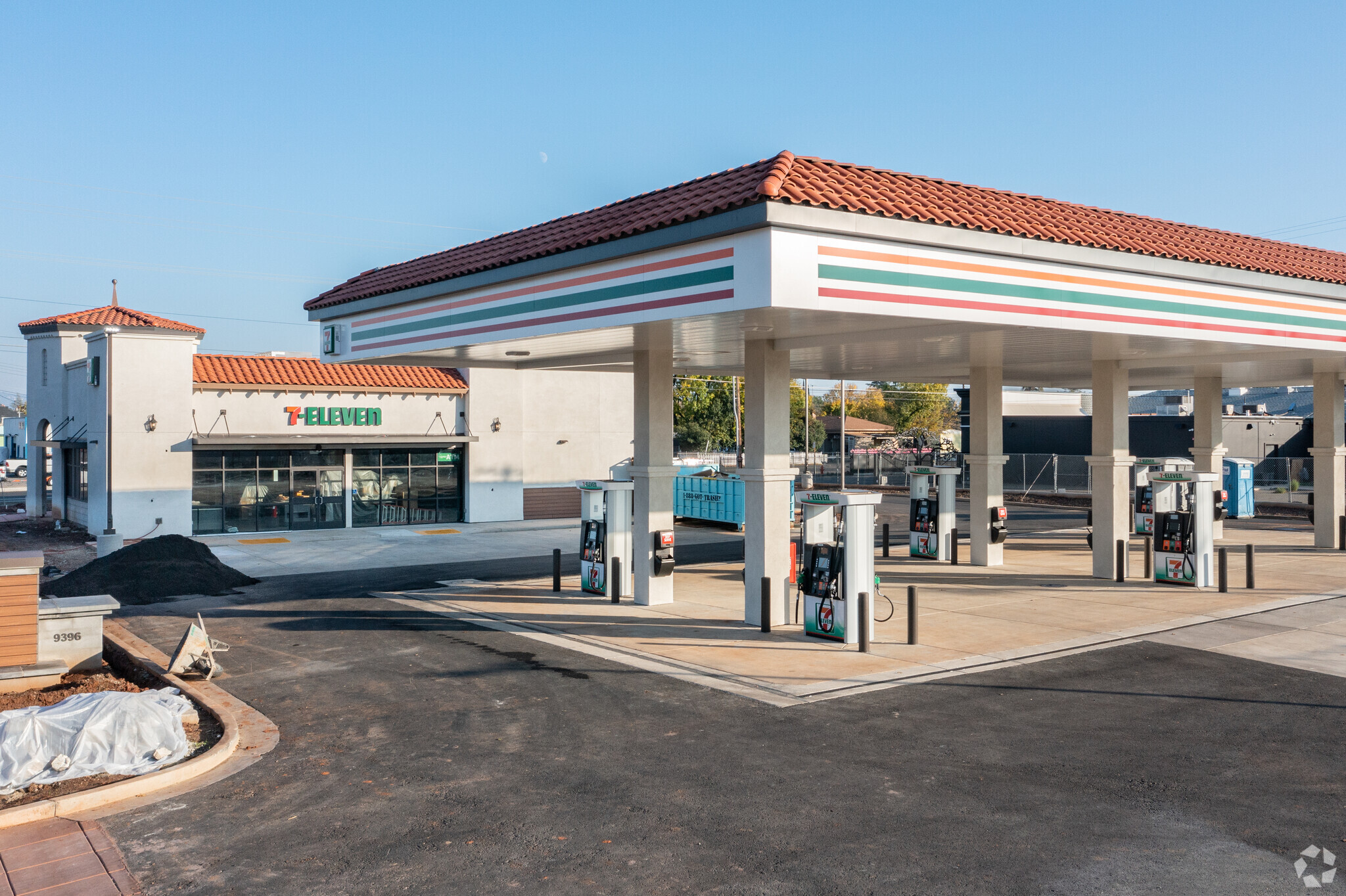 Northern California home builder Signature Homes was the buyer of a newly built retail service station located at 9396 Greenback Lane in Orangevale, California. (CoStar)