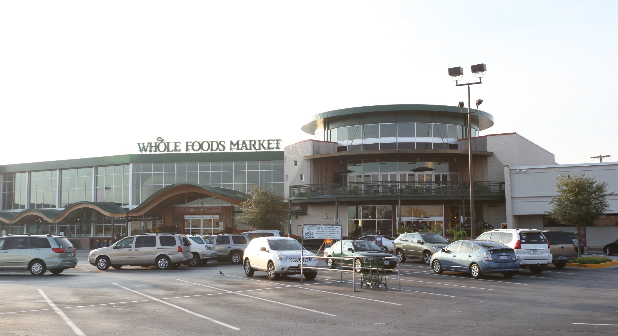 Whole FoodsAnchored Center Trades After a Decade of Wooing in Ritzy