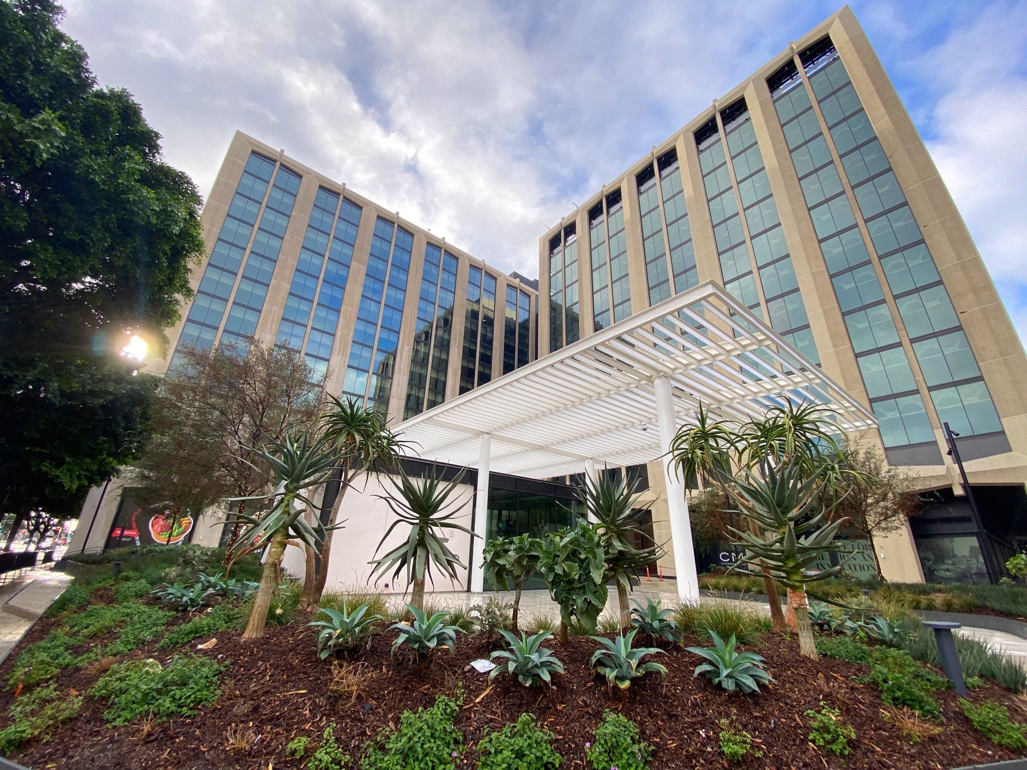 California Market Center is a roughly 1.8 million-square-foot mixed-use property at 110 E. 9th St. in downtown Los Angeles. (Brookfield Properties)