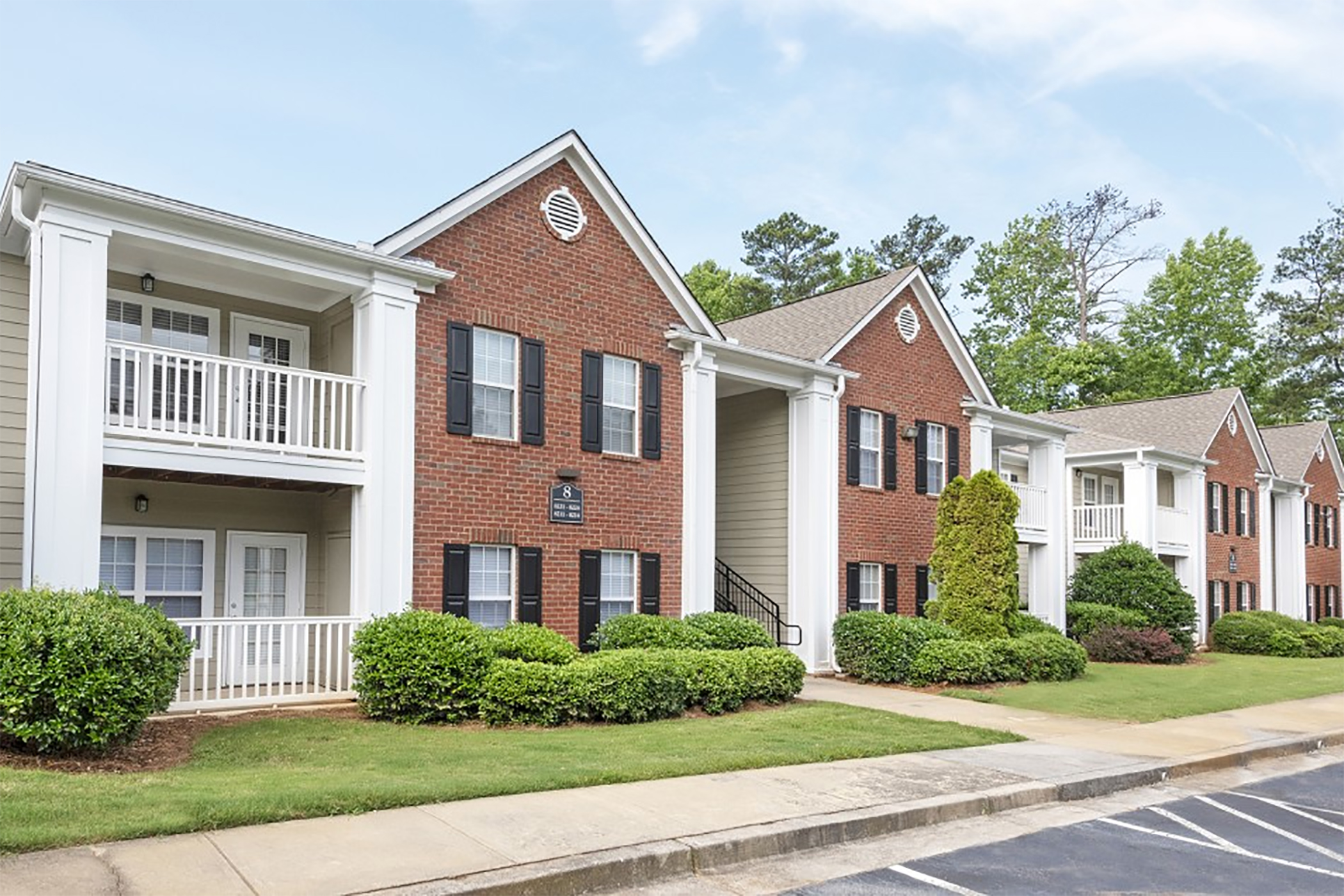 Houston Investment Firm Buys Apartments in Atlanta’s Western Suburbs
