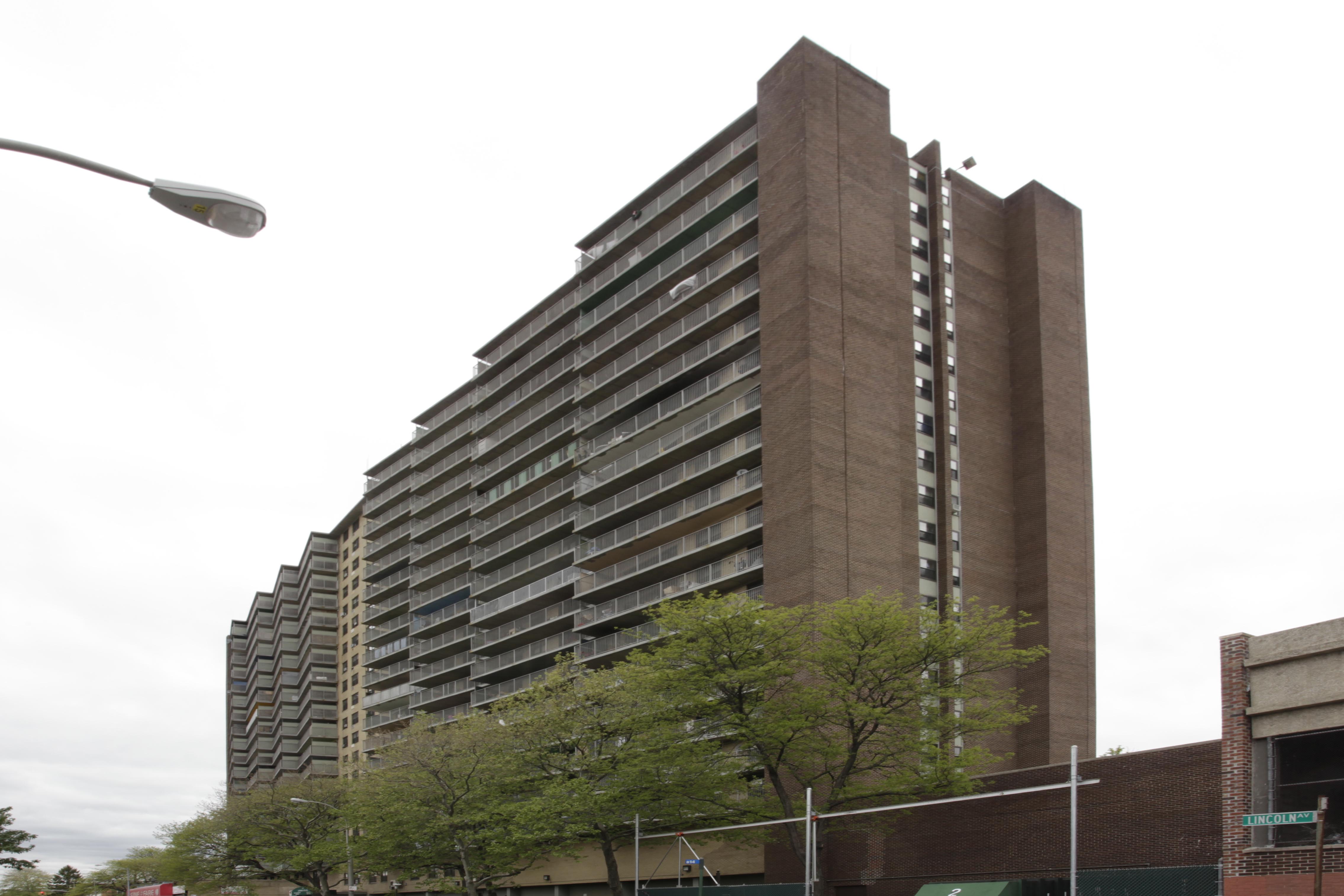 The 1,525-unit Linden Plaza in Brooklyn, New York, is one of the largest affordable housing projects in the country financed using Low-Income Housing Tax Credits. (CoStar)