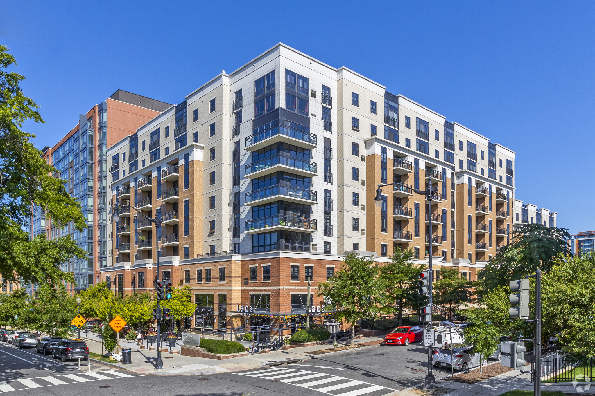 The Loree Grand at Union Place, located in D.C.'s NoMa neighborhood, has 212 units. (CoStar)