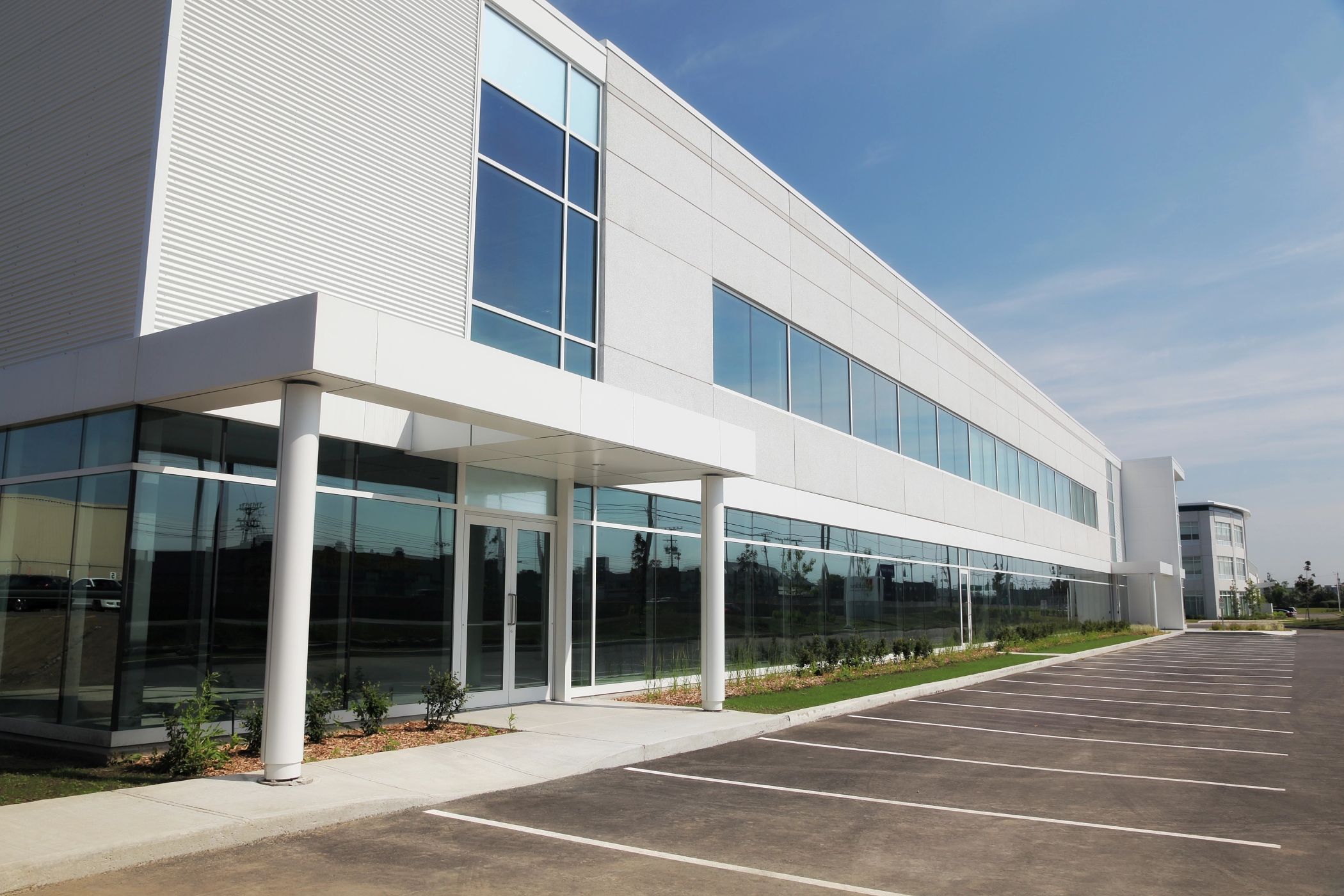 U.S. industrial property demand is expected to remain relatively muted in the first half of 2025 before rebounding in the second half, according to a forecast from NAIOP. (Getty Images)