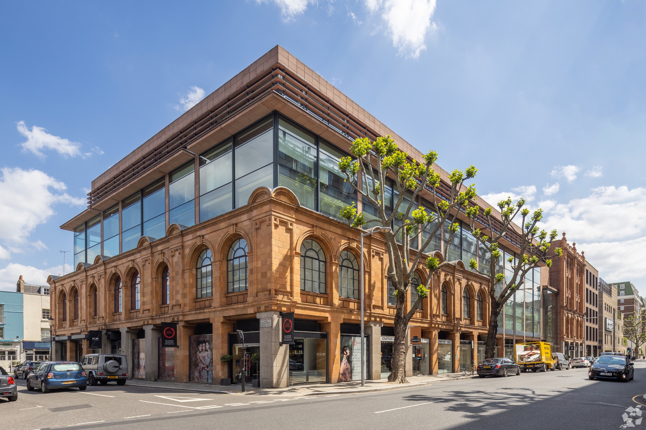 Bain Capital's acquisition of 60 Sloane Avenue in the Chelsea area of London from the Vatican was the biggest U.S. deal in the recent buying surge. (CoStar)