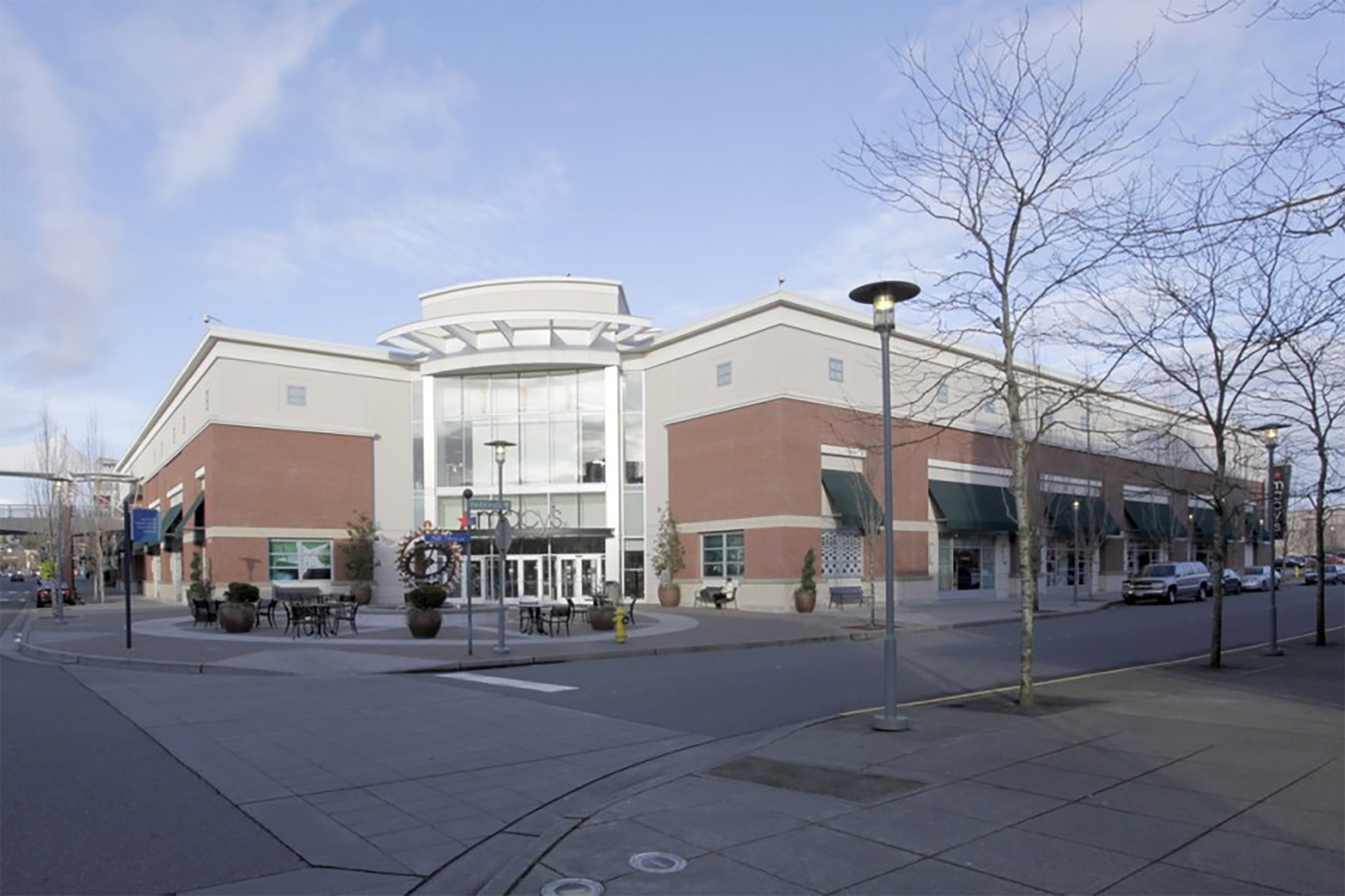 Amazon to Turn Former Macy's Store Into New Office in Redmond, Washington