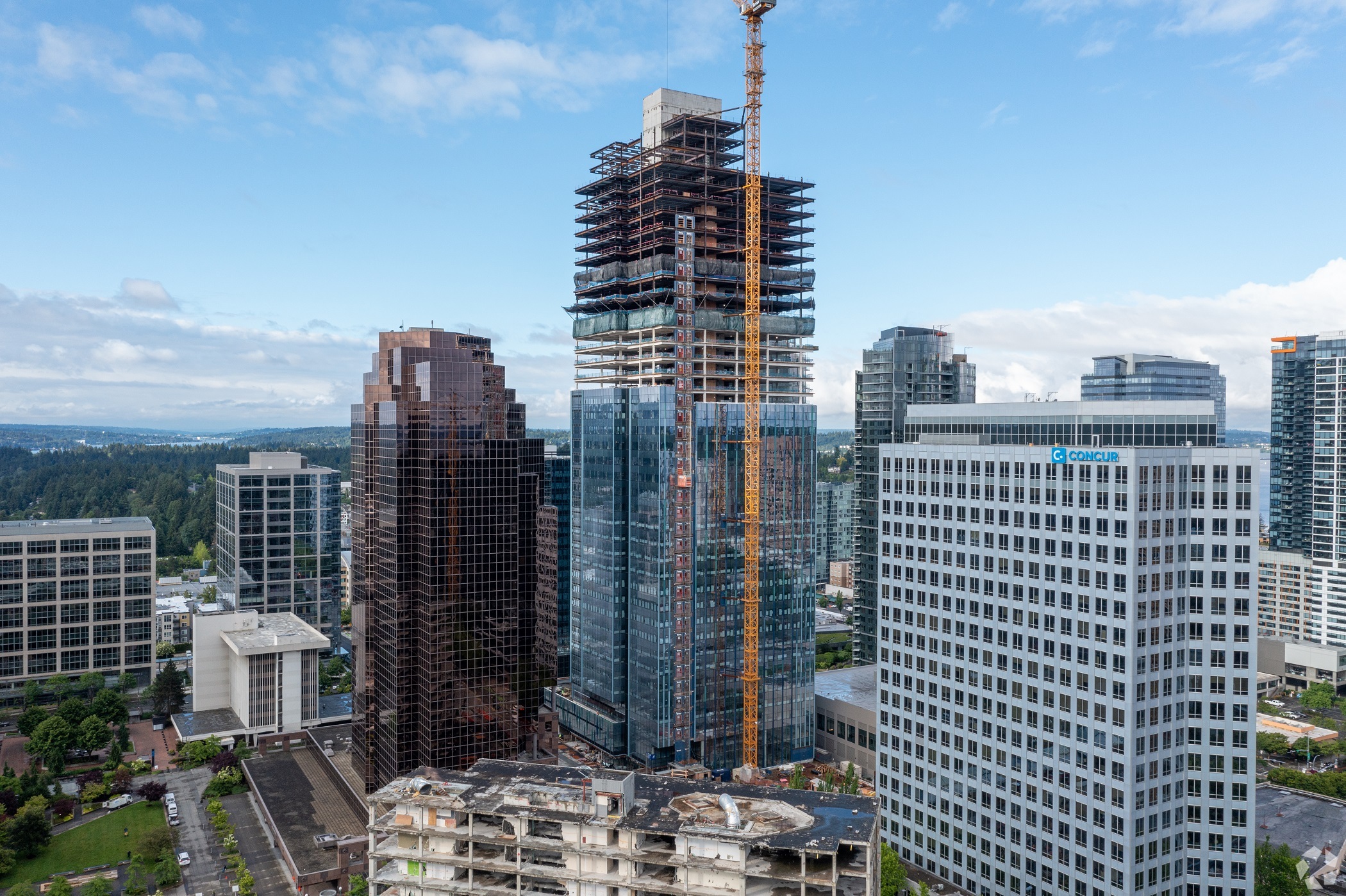 Amazon paused finish-out work at the 555 Tower development in Bellevue, Washington, after leasing all of the project's roughly 1 million-square-foot expanse. (John Othic/CoStar)