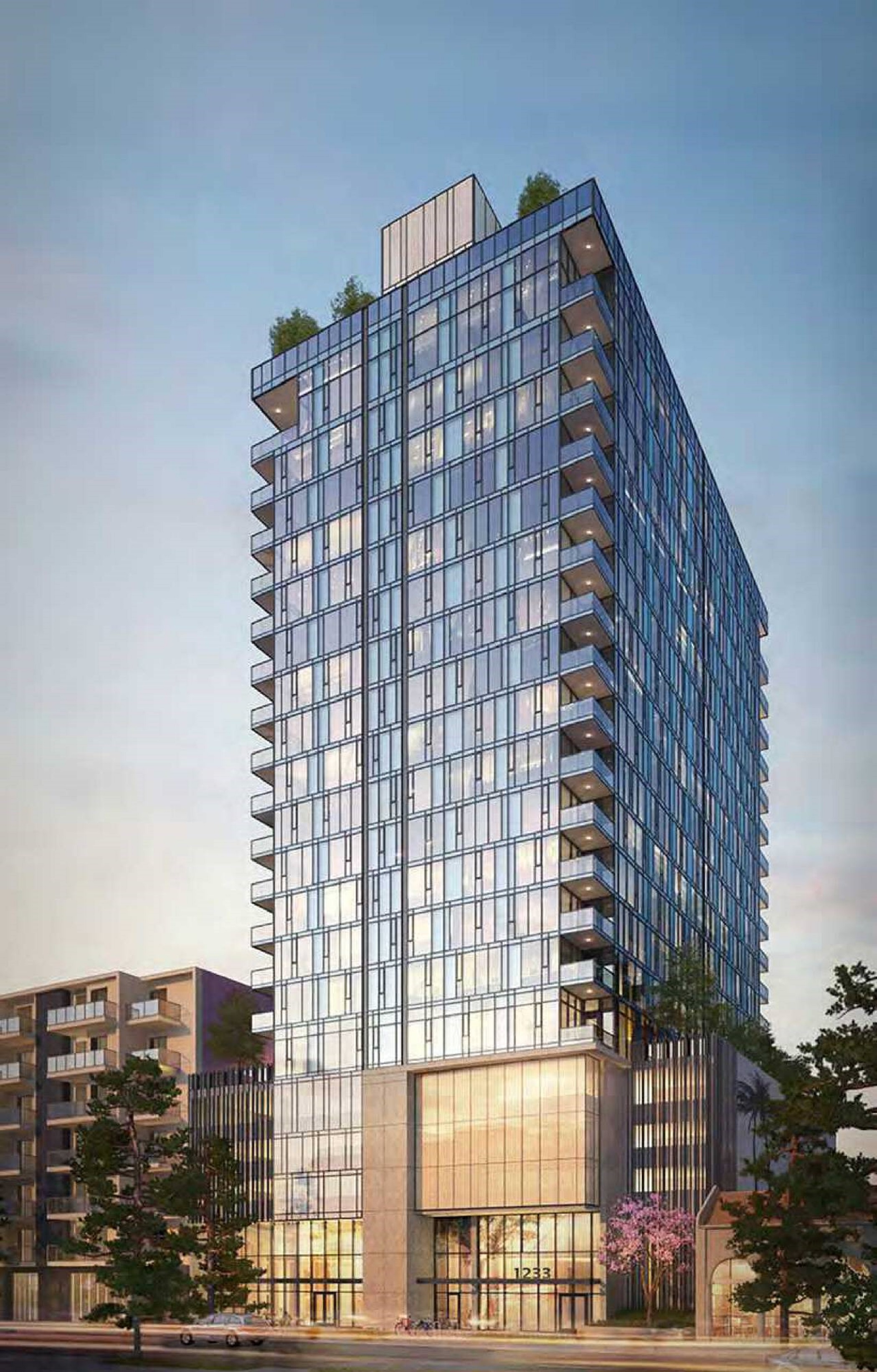 The owner of 1233 S. Grand Ave. in downtown Los Angeles, where a 161-unit apartment complex is proposed, wants to sell the property. (CoStar) 
