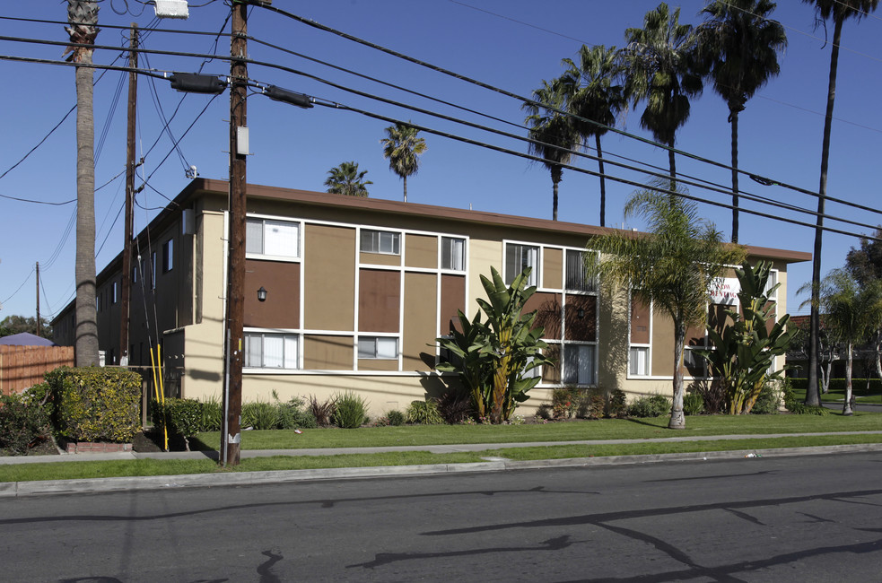 Palm Court Apartments Sell in Buena Park