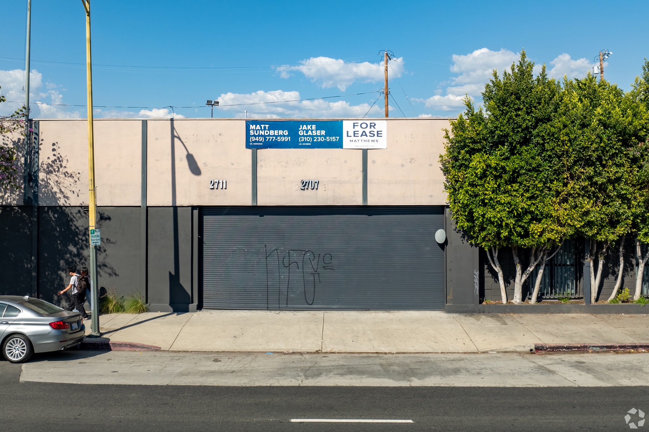 The exterior facade of 2707-2711 Beverly Blvd. in Los Angeles. (CoStar)