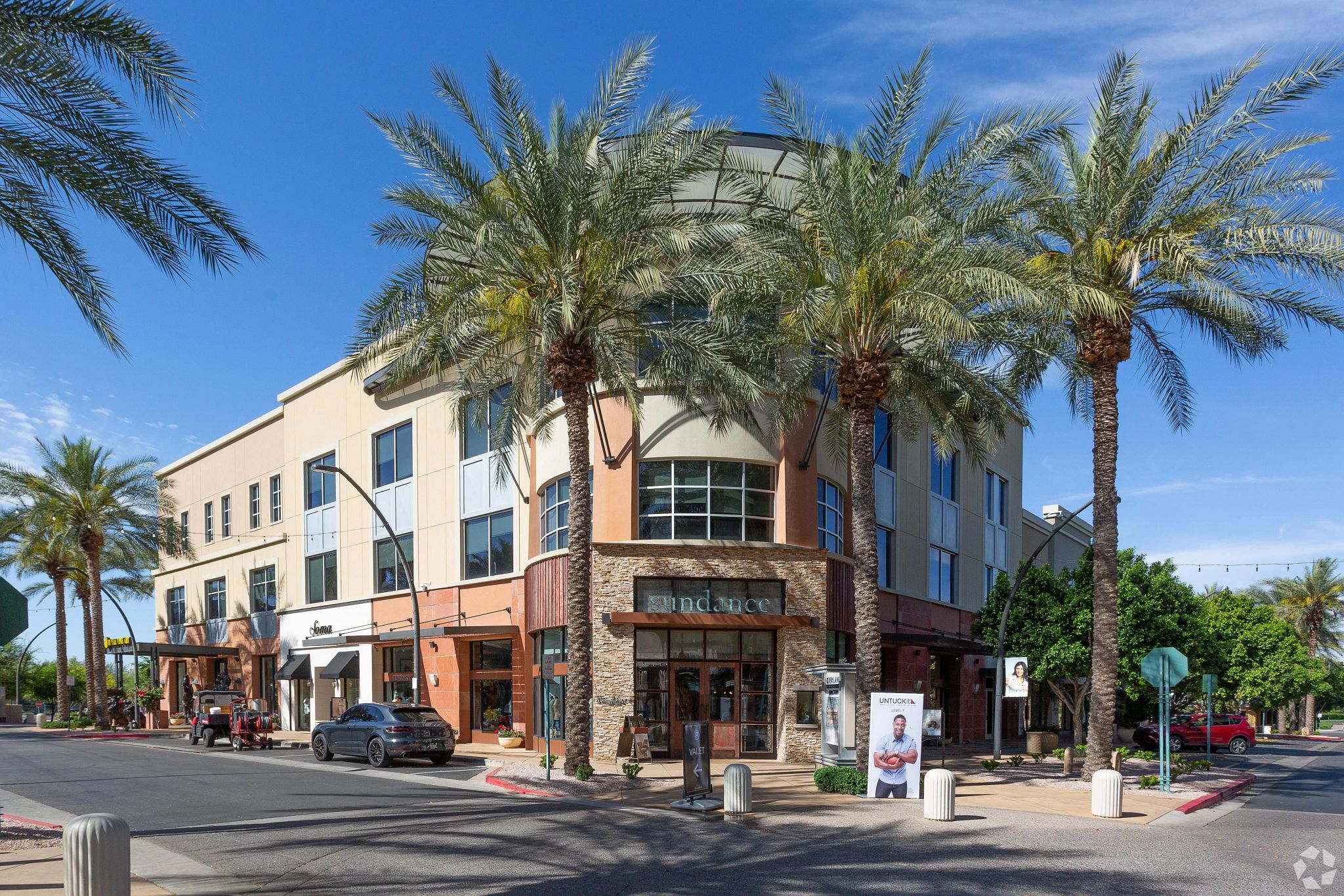 One of Sundance Living's stores is in Kierland Commons in Scottsdale, Arizona. (Peter Sills Jr./CoStar) 