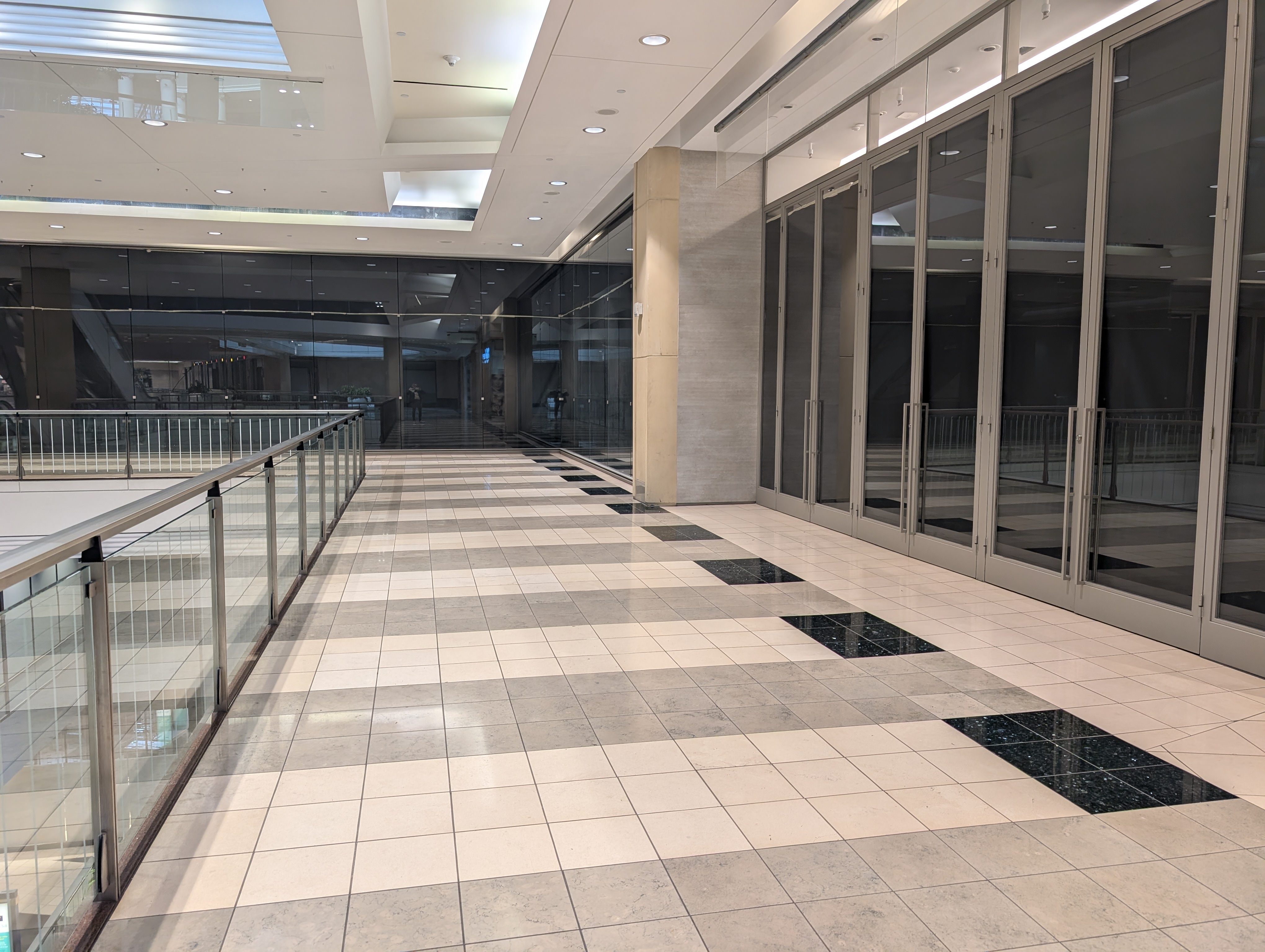 Zara's former store at the San Francisco Centre mall is closed with its windows blacked out. (Rachel Scheier/CoStar News)