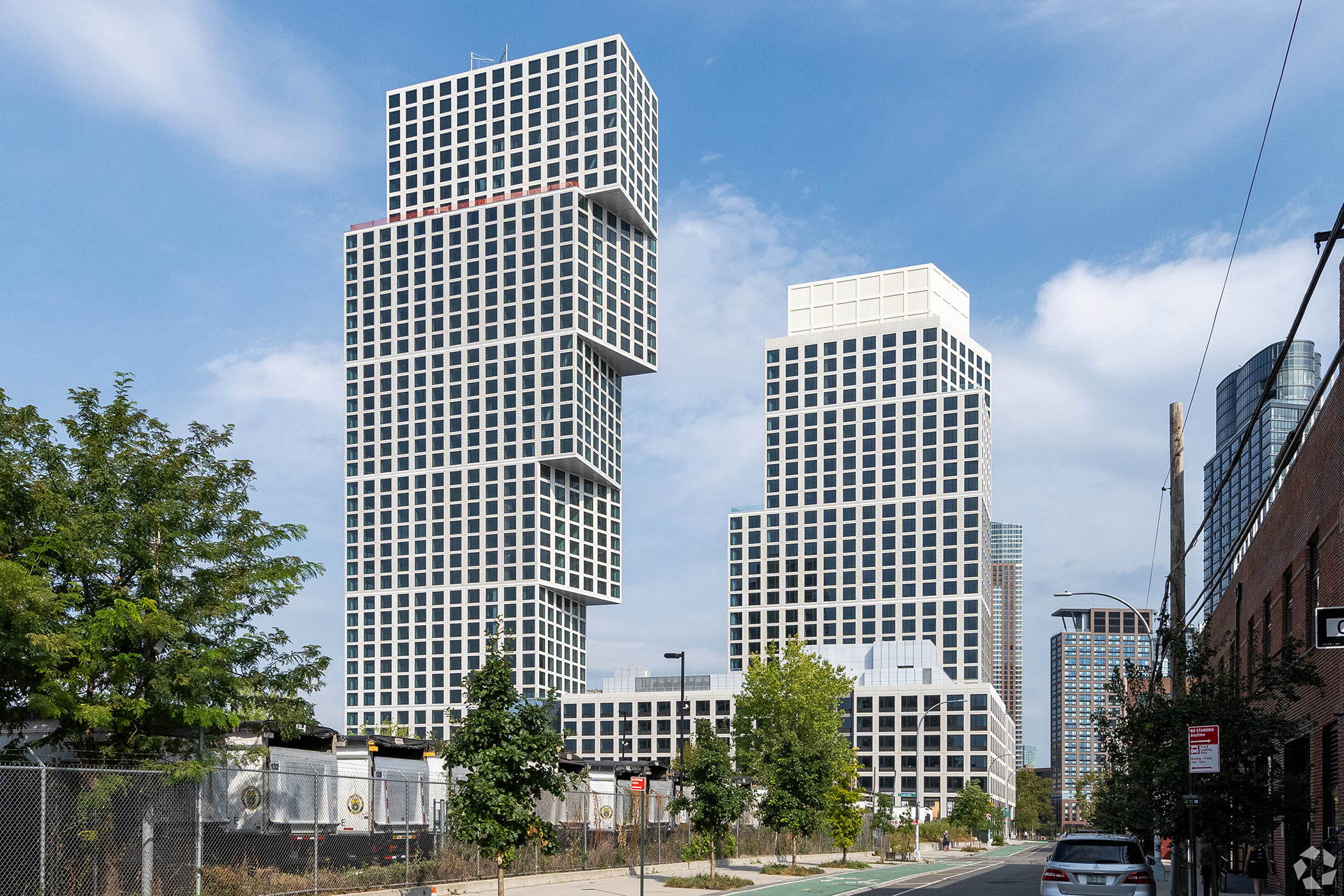 Eagle + West in Brooklyn, New York, consists of two multifamily towers totaling 745 units. (CoStar)