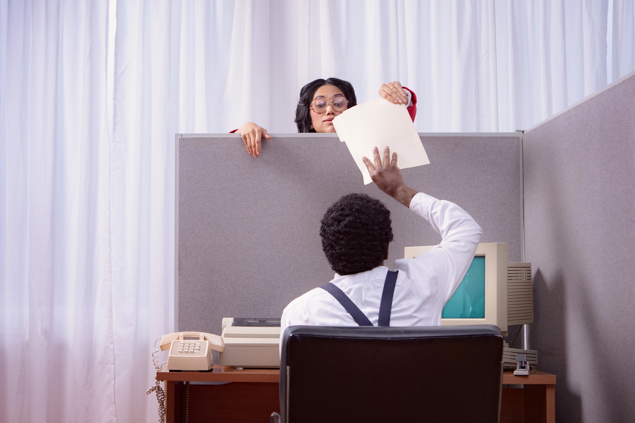 Only about a third of U.S. employers surveyed redesigned workspaces since the pandemic, leaving offices with desks and cubicles in fixed locations. (Photo illustration by iStock)