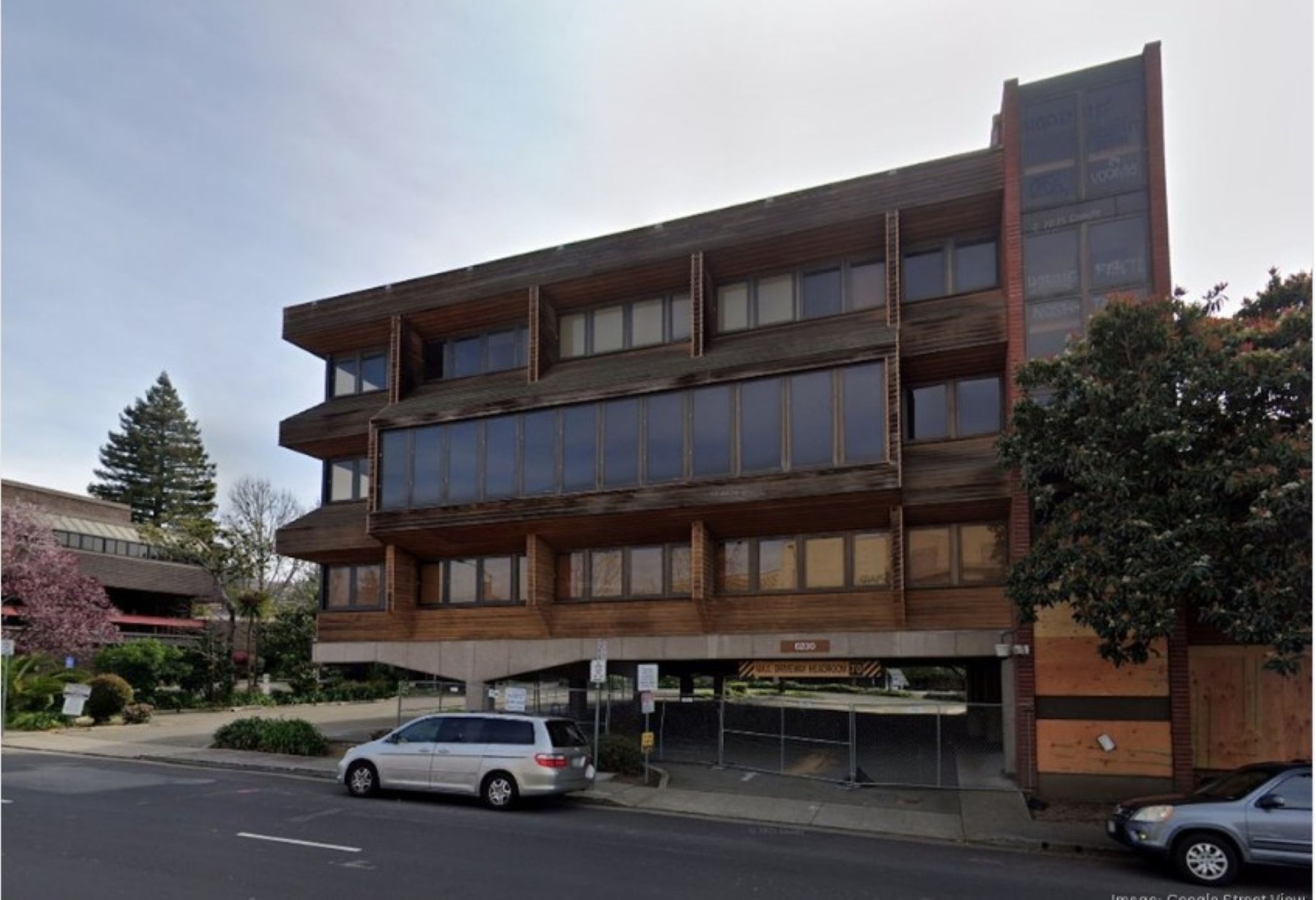 A 1961 office building in Oakland's affluent Rockridge neighborhood could become senior housing. (Google street view)