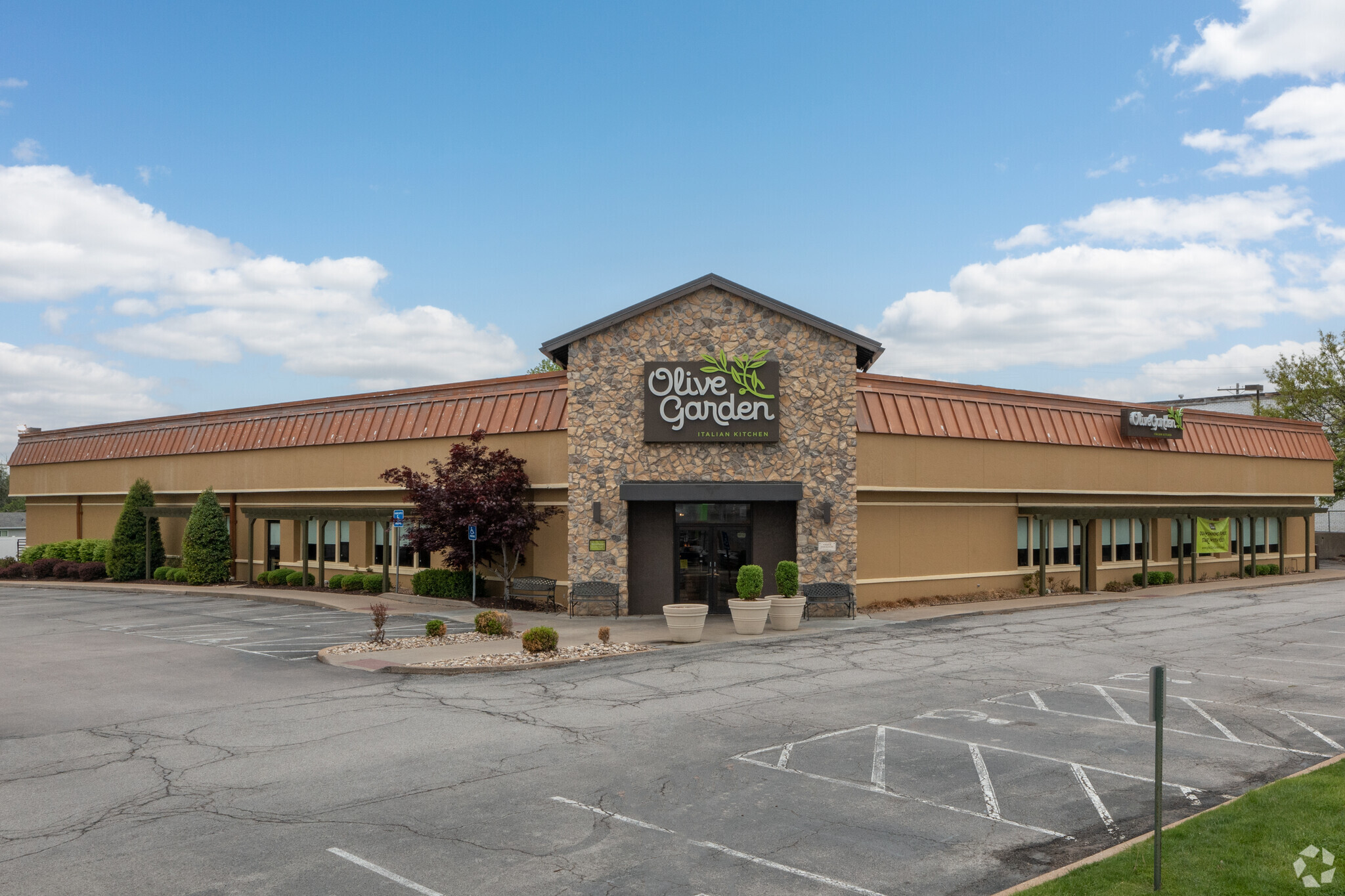 Olive Garden's same-restaurant sales slipped about 2% in the fiscal third quarter. (CoStar)
