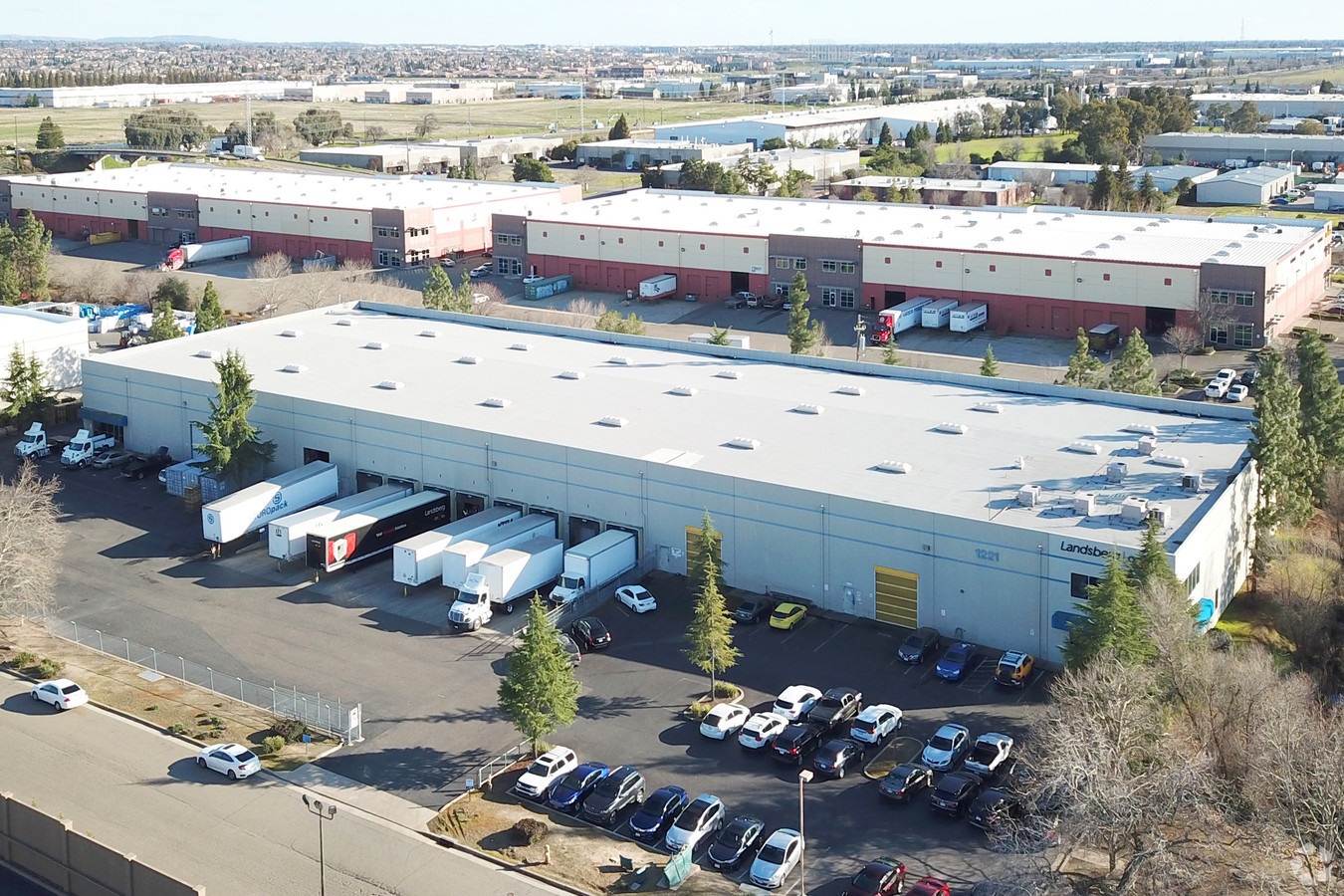 Greater Sacramento Warehouse Home To Landsberg Orora Trades In 7 3 Million Deal