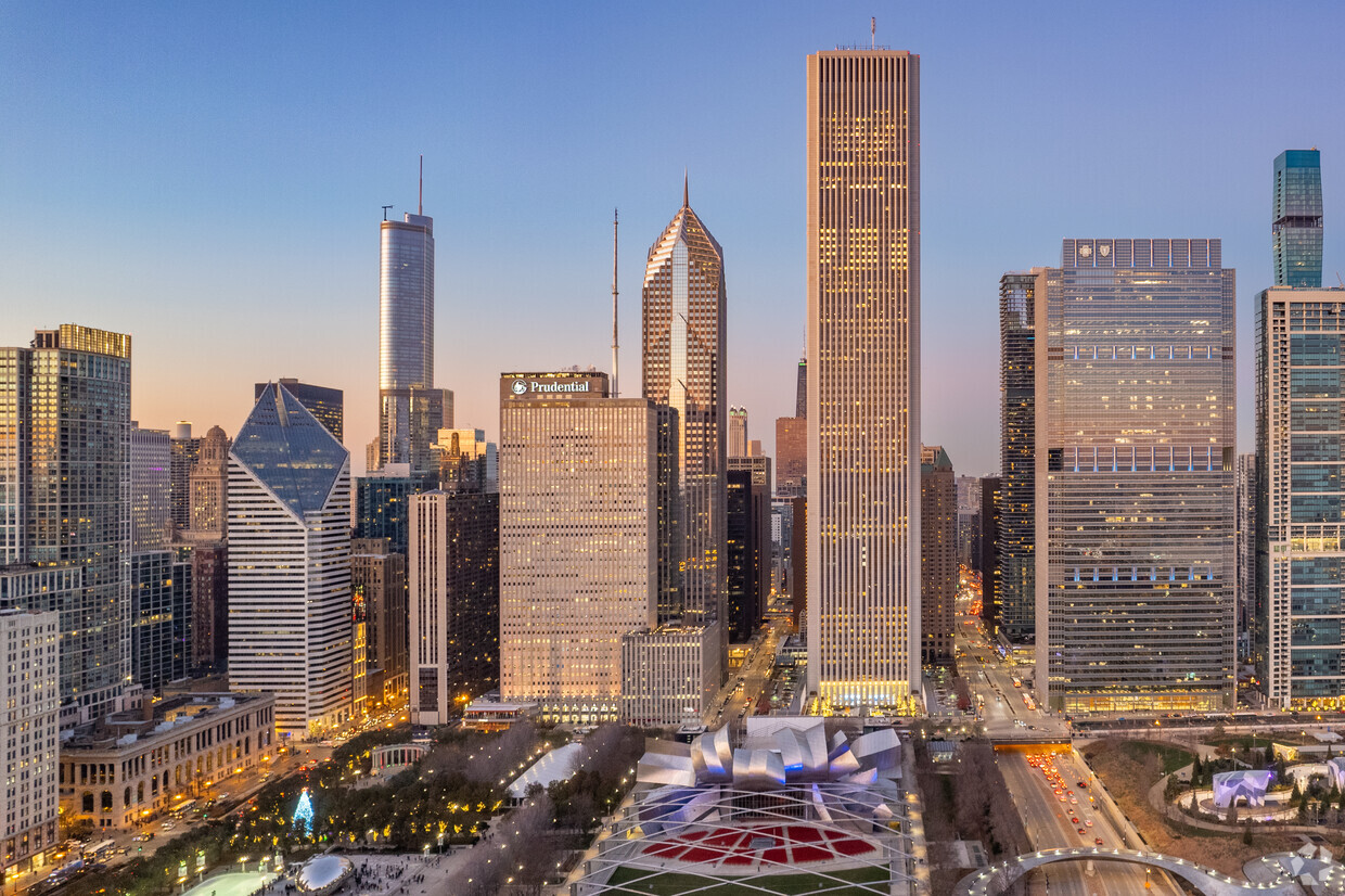Law firm Howard & Howard is moving its Chicago office into the 61-story Two Prudential Plaza tower, which overlooks Millennium Park. (Justin Schmidt/CoStar)