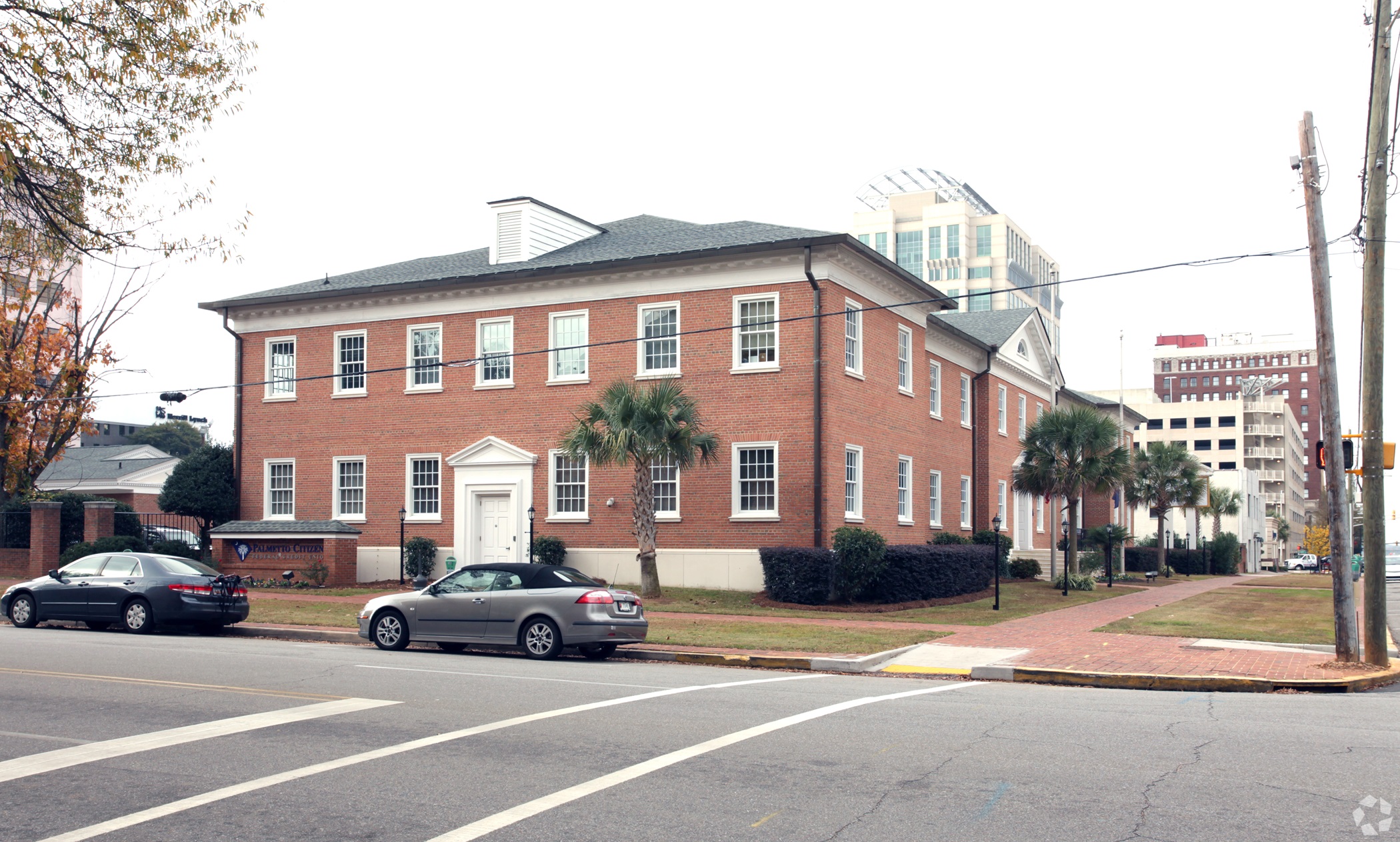 Palmetto Citizens Federal Credit Union is expected to retain its existing headquarters building after it completes construction on a new headquarters next door. (CoStar)