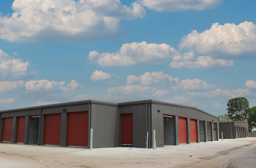 Savannah HWY6 Self Storage, located in Fort Bend County just south of Houston, was sold to Dallas-based investor Montfort Capital Partners. (JLL)
