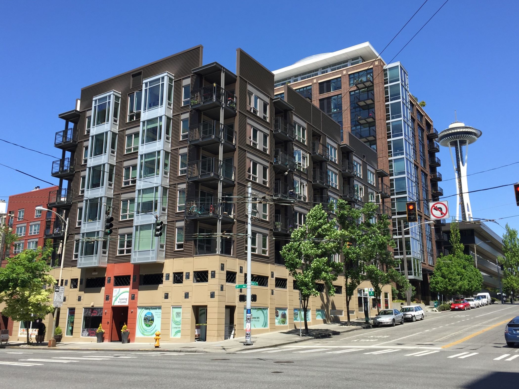 The 2900 on First apartments traded hands Friday, netting an above-average price despite rising vacancies in the area. (CoStar)