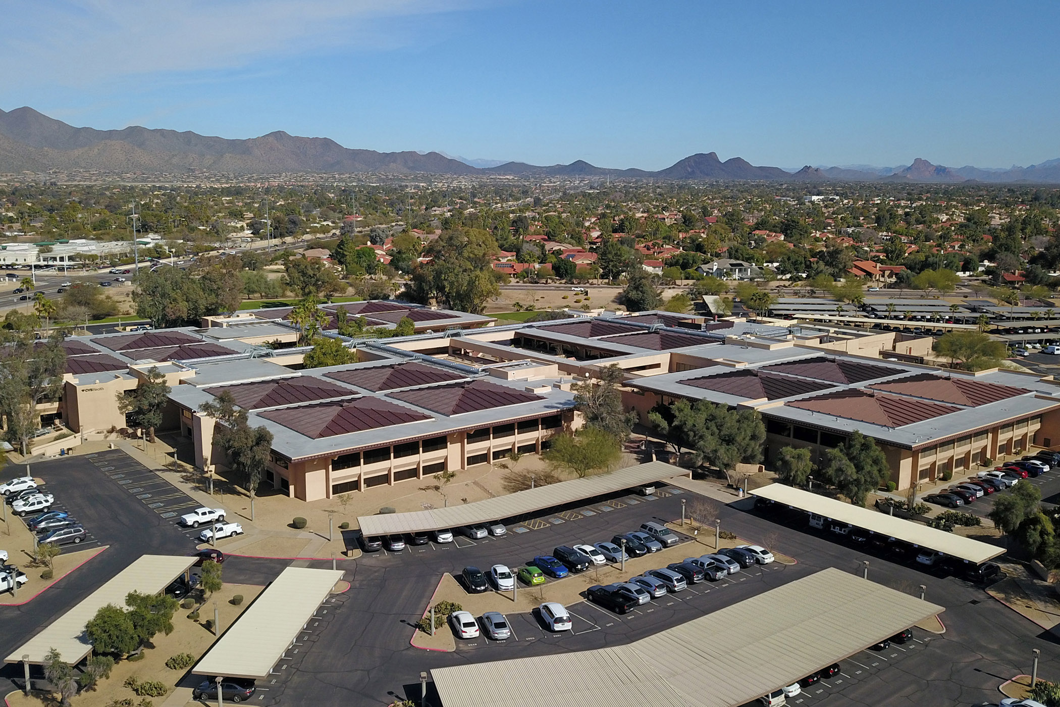 The 366,513-square-foot PCS Building in Scottsdale, Arizona, is among W.P. Carey’s single-tenant office properties. (CoStar)