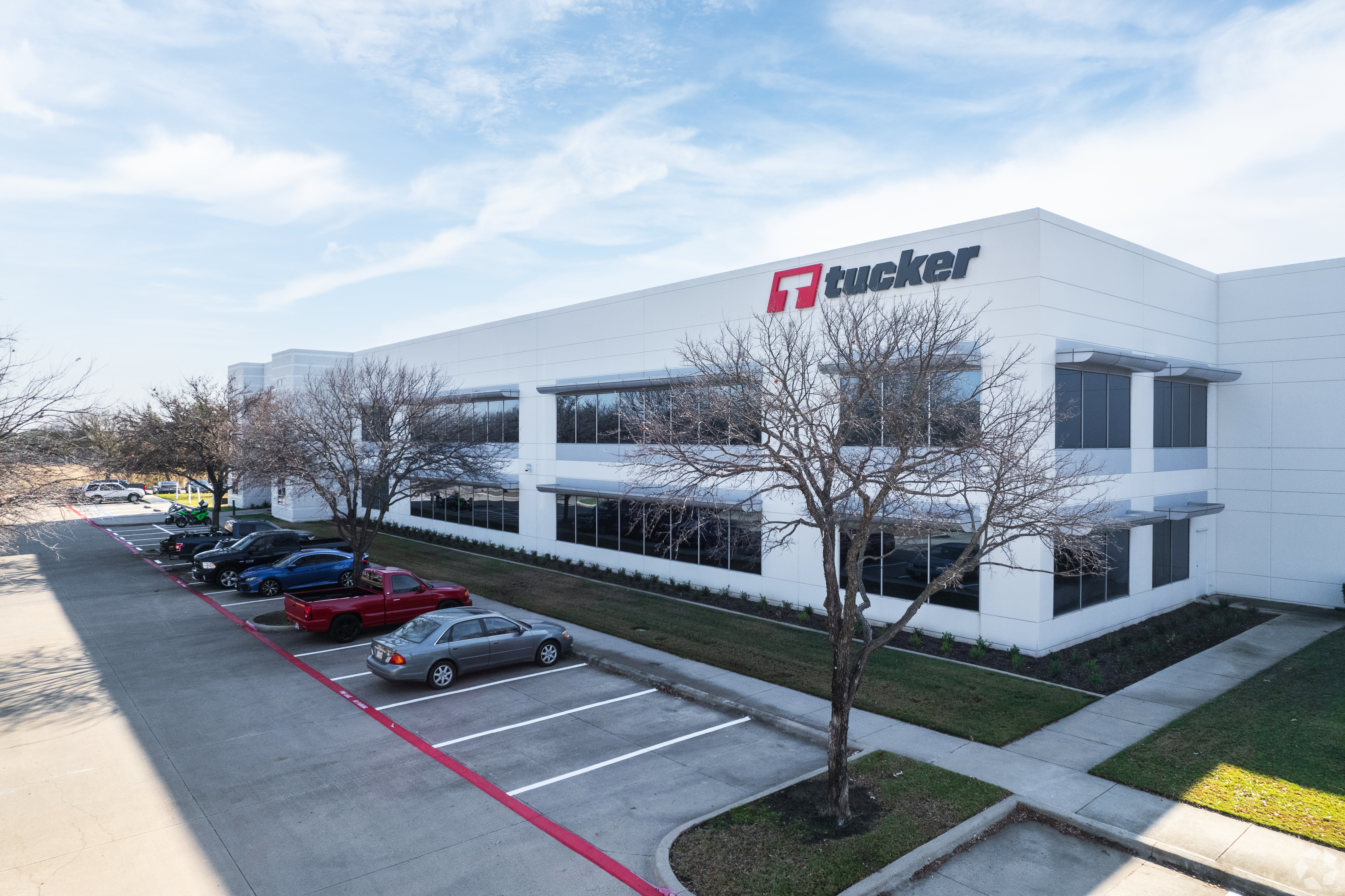 Tucker Powersports plans to lay off workers and close this facility in Fort Worth, Texas, after the company was acquired by Turn 14 Distribution. (Saeid Zare/CoStar)