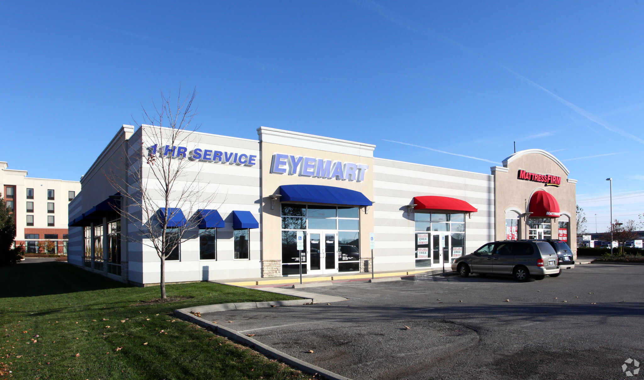 Eyemart Express was founded by doctors in 1990. (CoStar)