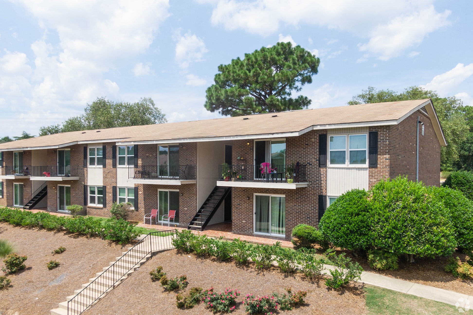 A Dallas investor bought the Briarwood apartments in Fayetteville, North Carolina, and another property to take its total in the state to nine this year. (CoStar)