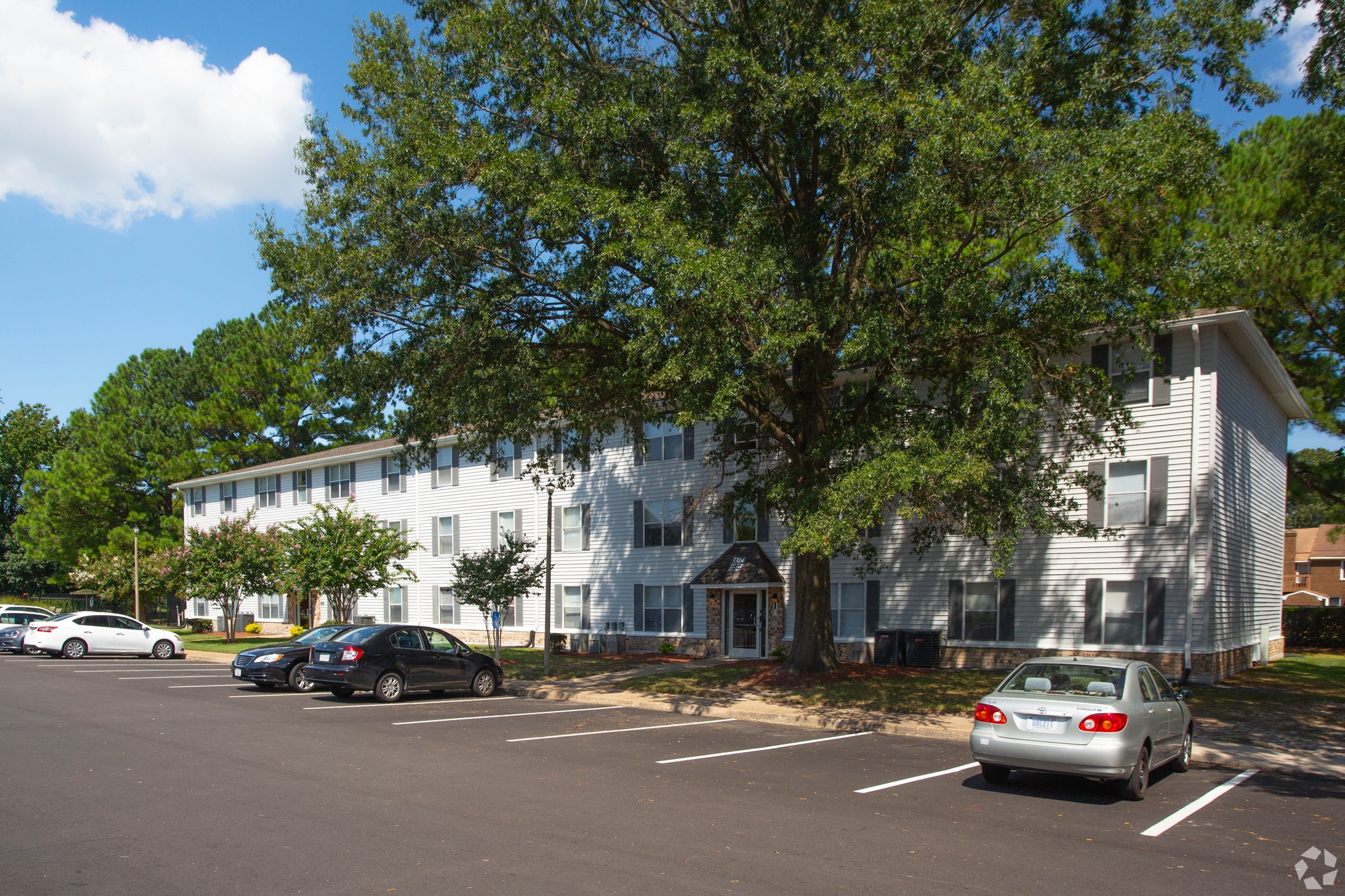 The acquisition of Dove Landing gives CIG a dozen properties in the Hampton Roads area. (CoStar)