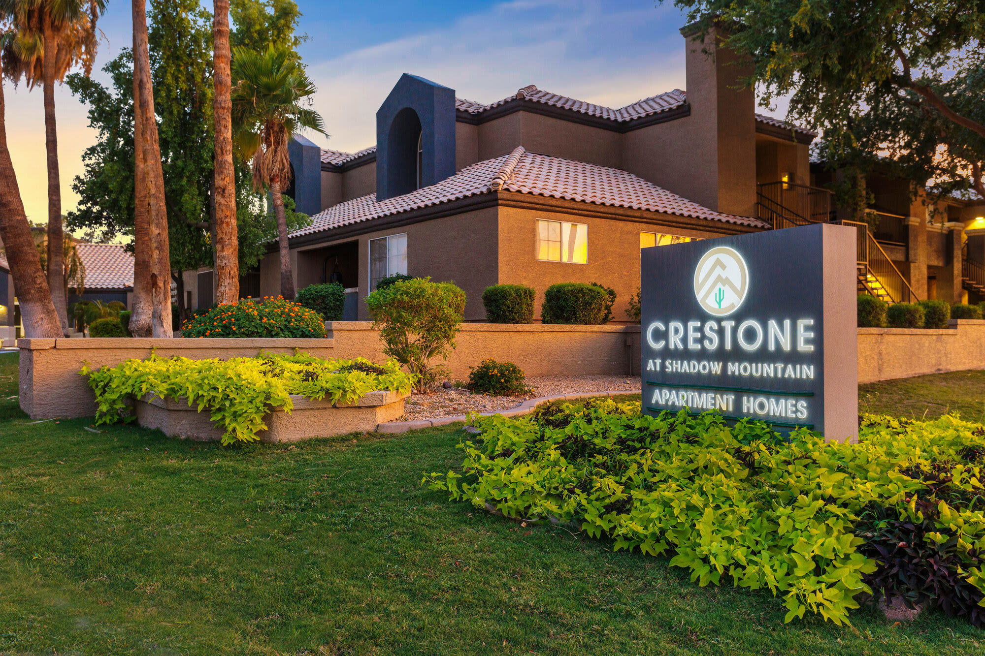 The 248-unit Crestone apartment complex, built in 1992, has one-, two- and three-bedroom units. (Hamilton Zanze)