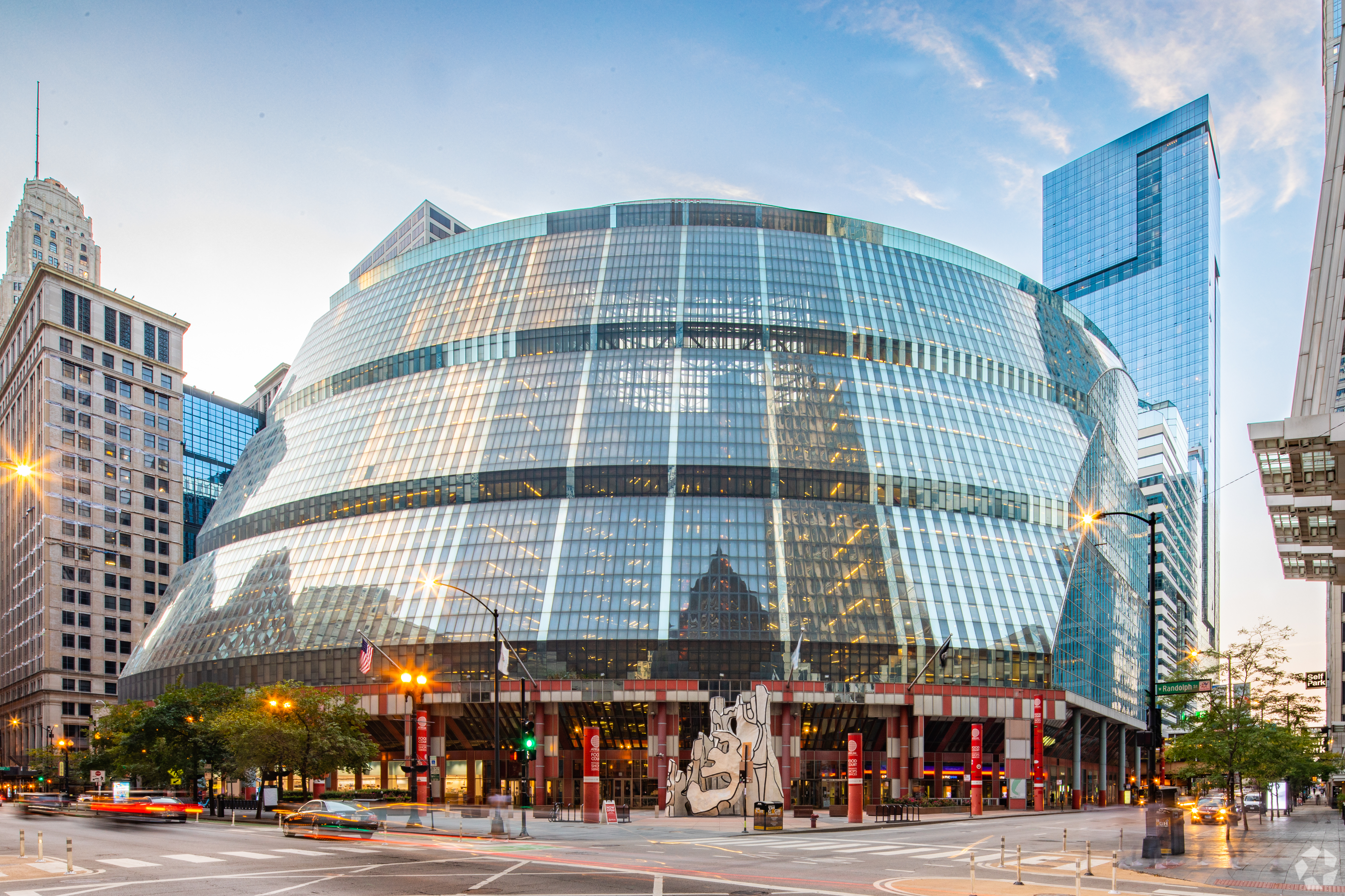 Google has made a $156 million loan to the buyer of Chicago’s James R. Thompson Center, which the tech giant plans to own and occupy after it’s redeveloped. (Justin Schmidt/CoStar)
