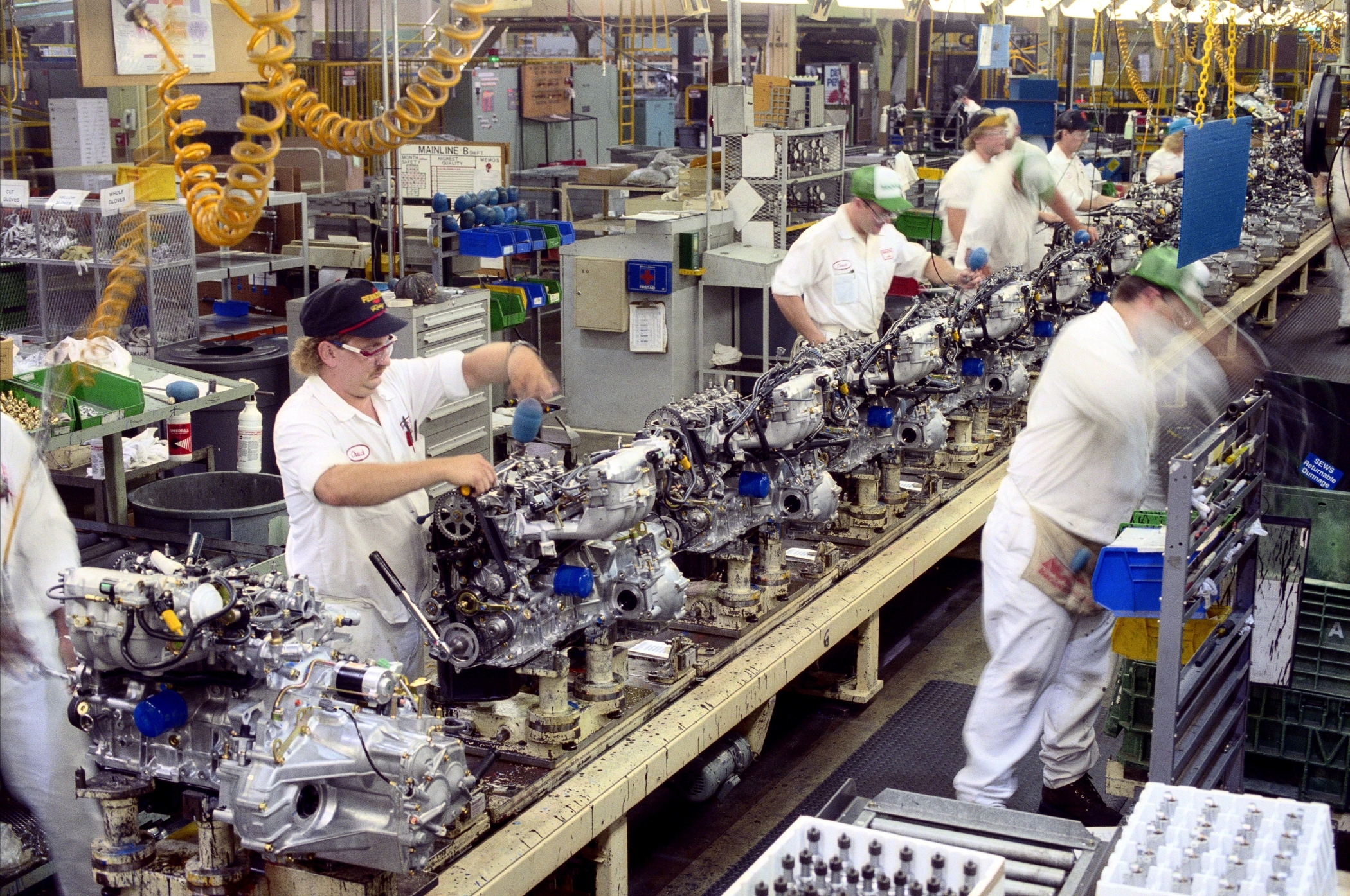 Supply disruptions, rising costs and other tariff-related factors caused a third straight month of contraction in U.S. manufacturing in May. (Getty Images)