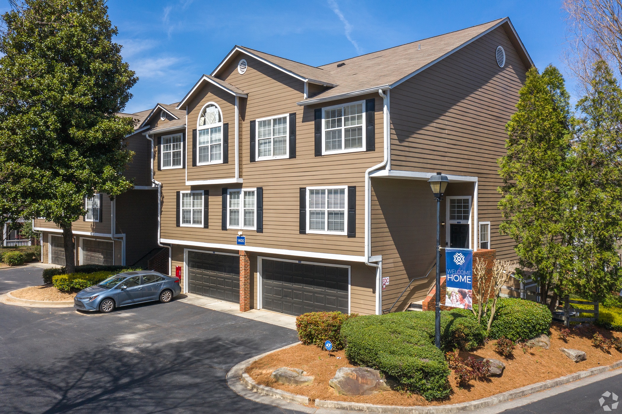 Tishman Speyer will rename this Atlanta-area apartment complex, renovate it and market it for affordable and workforce housing. (CoStar)