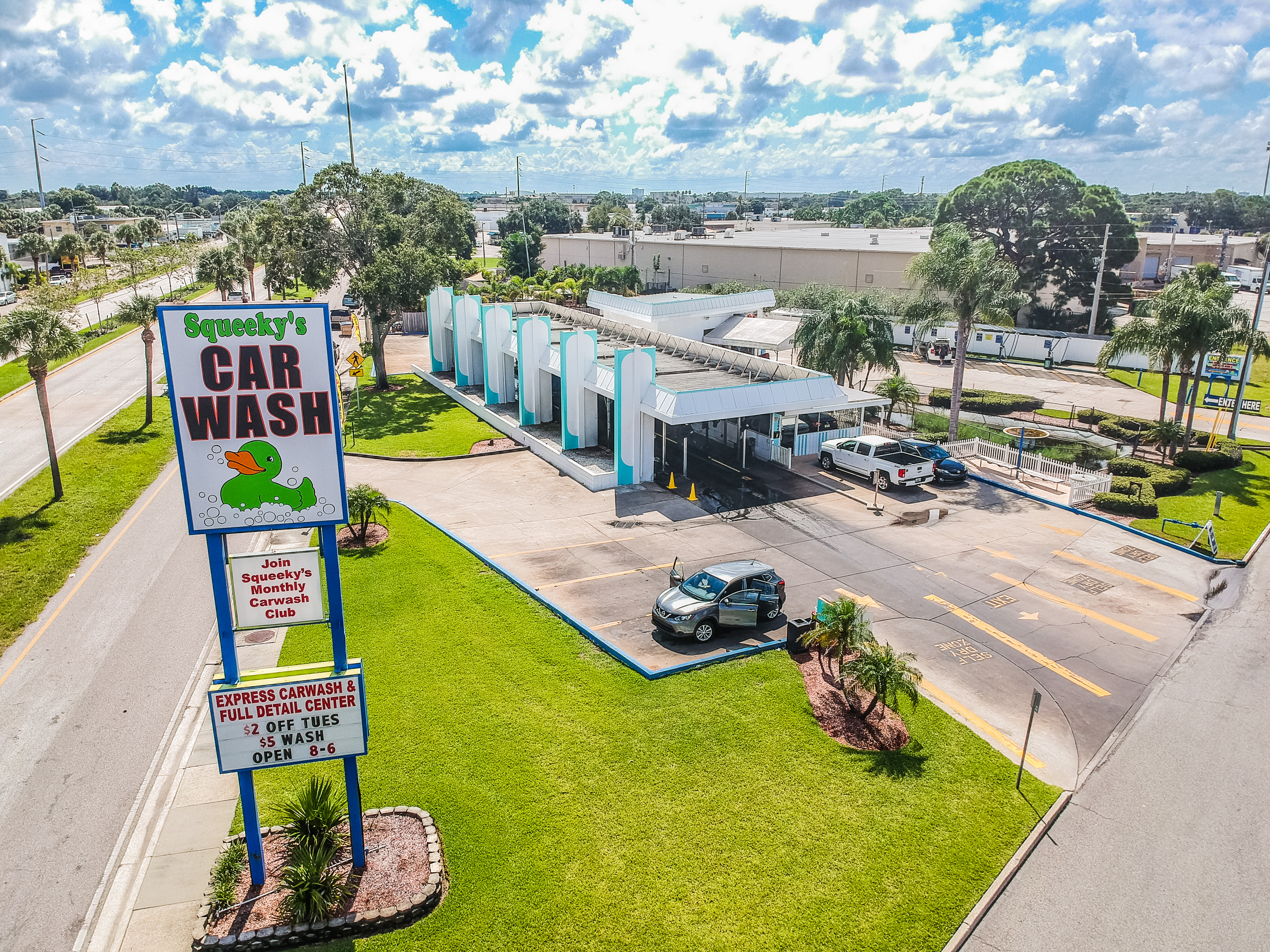 Andover Properties has closed on the acquisition of Squeeky's Car Wash, in St. Petersburg, Florida, as it continues to grow its real estate portfolio across the state. (CoStar)