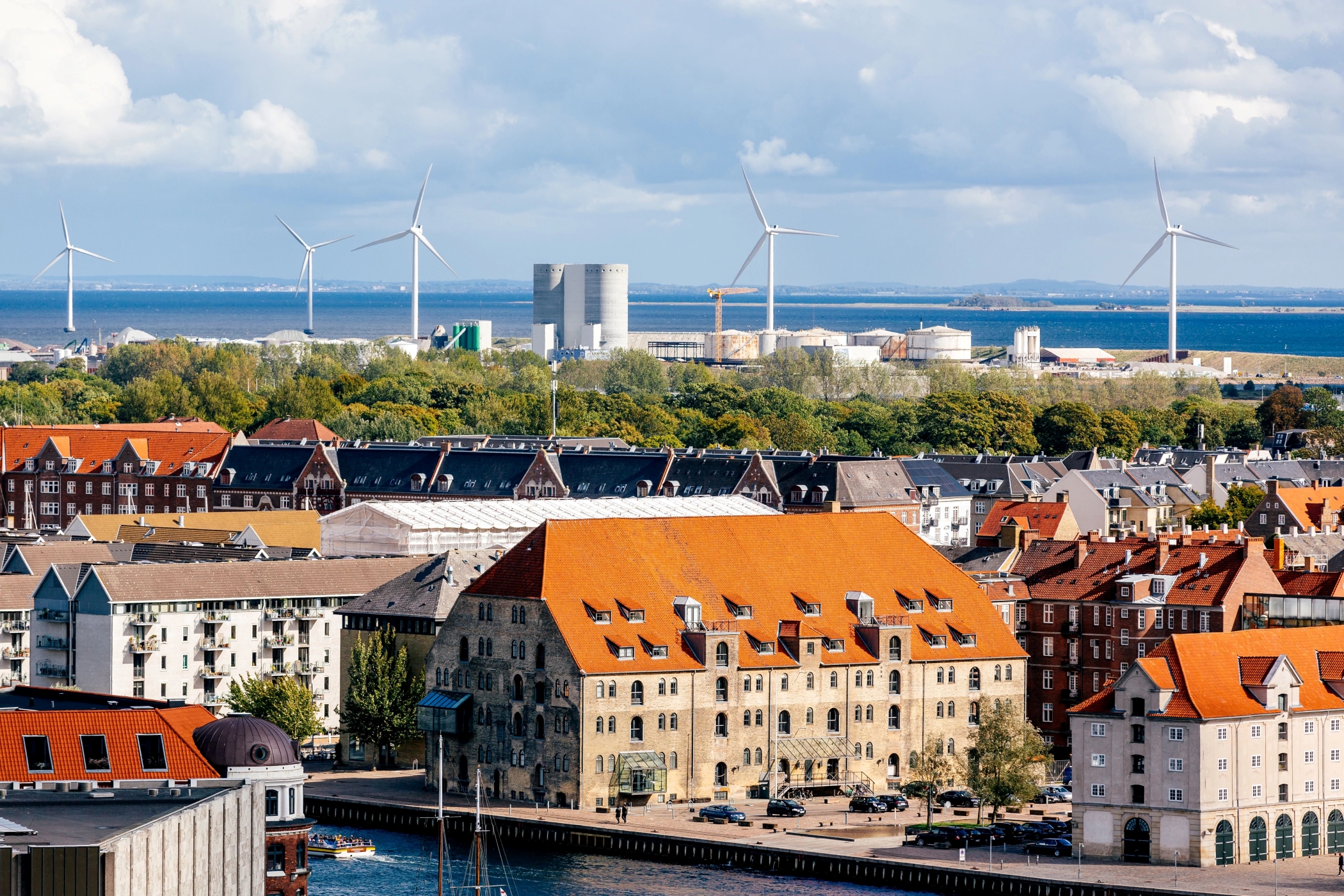 Clean energy projects including wind turbines are expected to add $5.6 trillion to global construction spending in the next 15 years, according to Oxford Economics and Aon. (Getty Images)