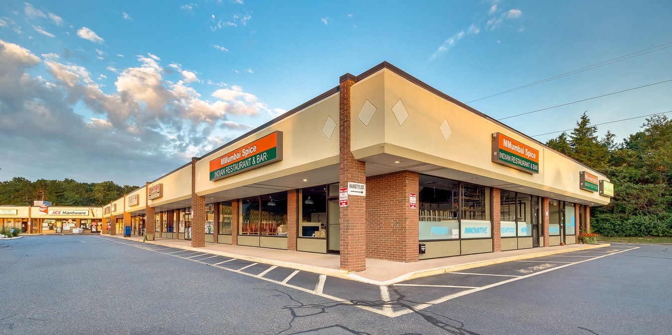 Local Investors Buy Fully Leased Retail Center in Rocky Hill, Connecticut