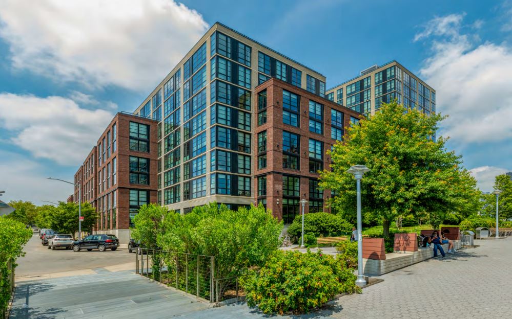 The property at 365 Bond St. in Gowanus, Brooklyn, landed a $165.6 million refinancing loan. (JLL)