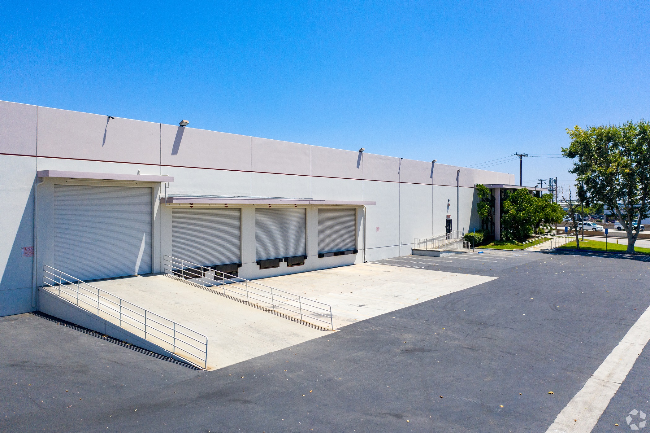 A roughly 100,000-square-foot industrial building at 7227 Telegraph Road in Montebello, California, has been leased to Republic Floor. (CoStar) 
