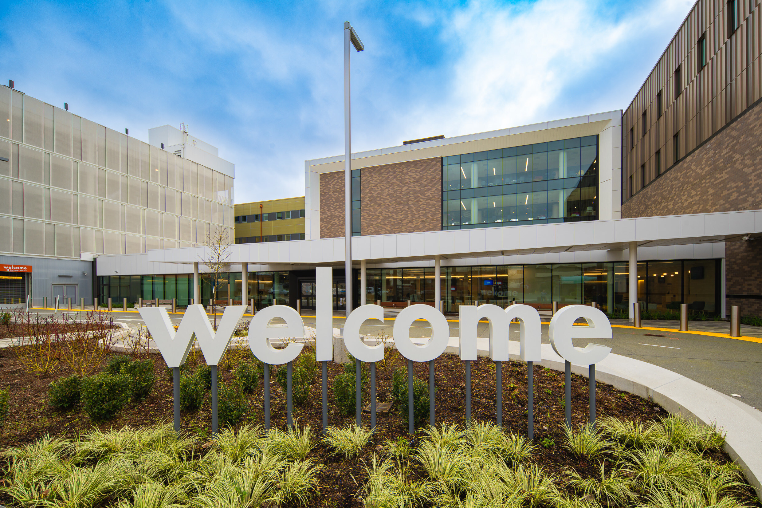 Kaiser's medical center expansion in Everett, Washington, adds specialty care facilities for dermatology, endocrinology, podiatry, neurology, gastroenterology and rheumatology. (Kaiser Permanente)
