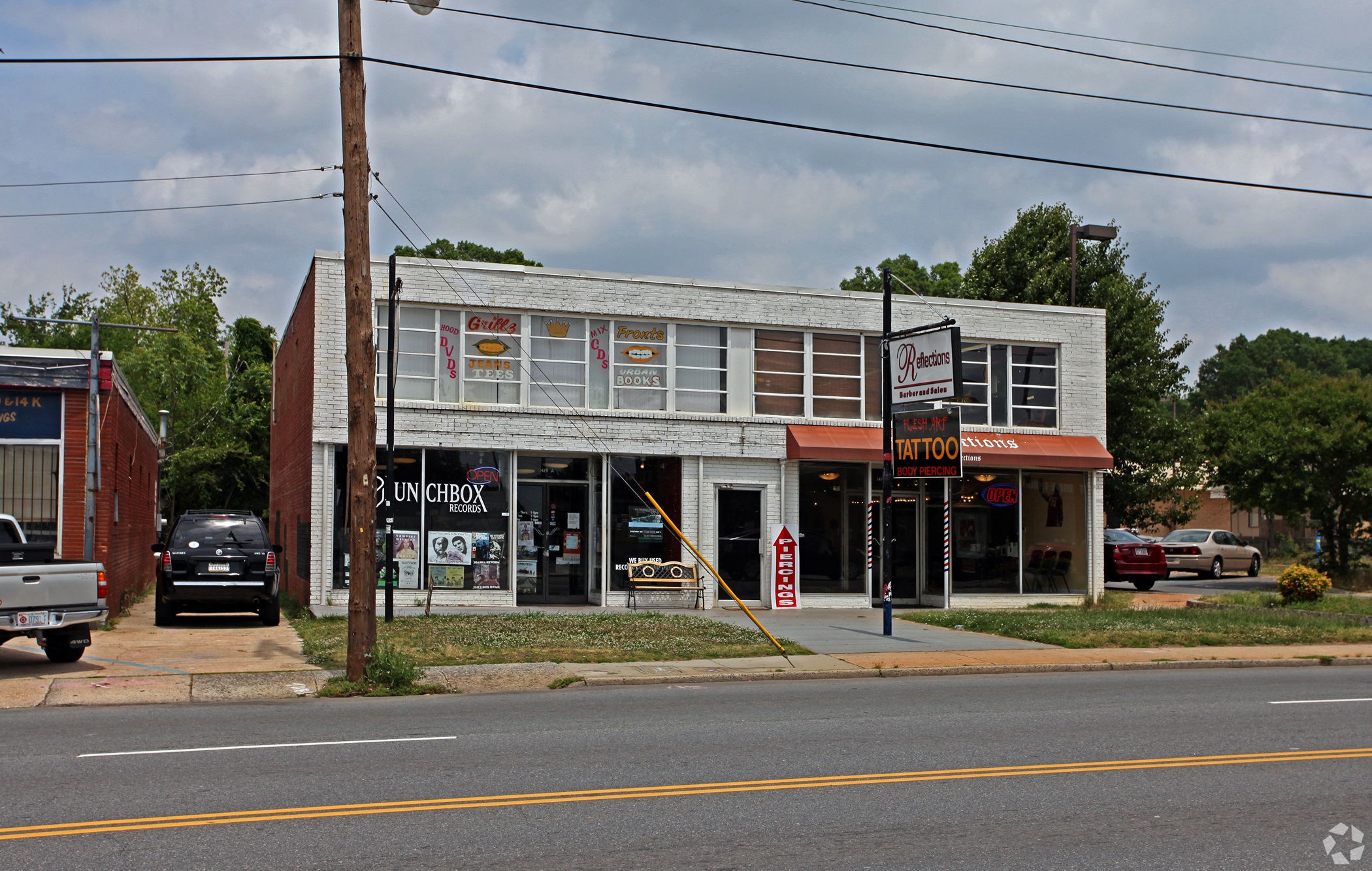 Chartwell Property Group acquired a group of small retail buildings in the Midwood neighborhood of Charlotte, North Carolina, including this property on Central Avenue. (CoStar)