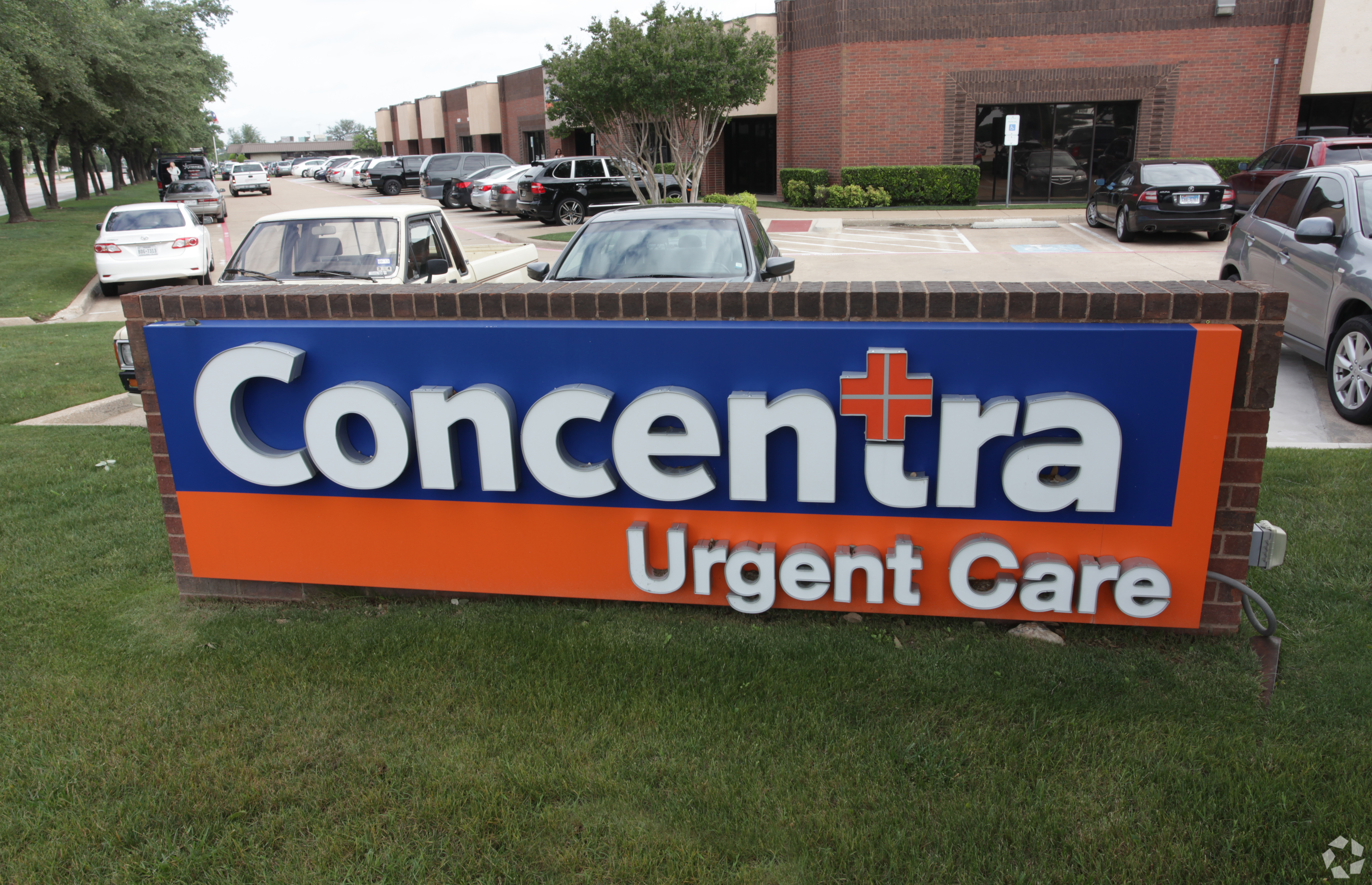 Concentra Urgent Care's parent company, which is based in the Dallas area, plans to acquire Pivot Onsite Innovations from Athletico Physical Therapy. The deal is expected to add more than 200 worksite locations to its portfolio. (CoStar)