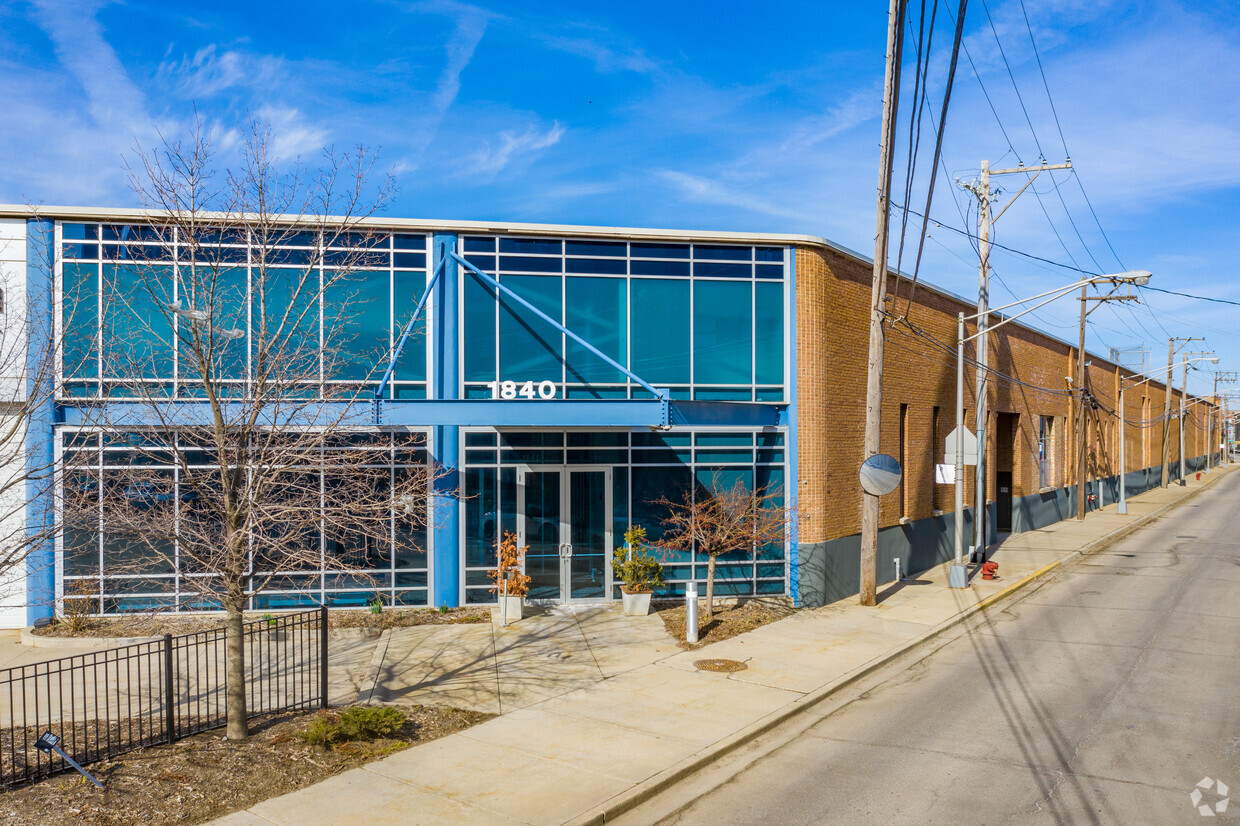 Developer Sterling Bay wants to demolish this one-story former office building at 1840 N. Marcey St. in Chicago to make way for two apartment towers on the site. (Justin Schmidt/CoStar)
