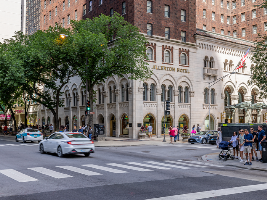Retail space at the base of the Warwick Allerton Hotel at 701 N. Michigan Ave. in Chicago has sold for the first time in more than two decades. (JLL)